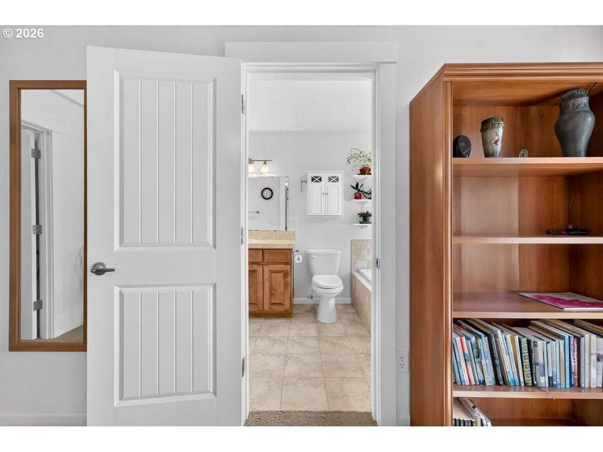 En Suite Bathroom