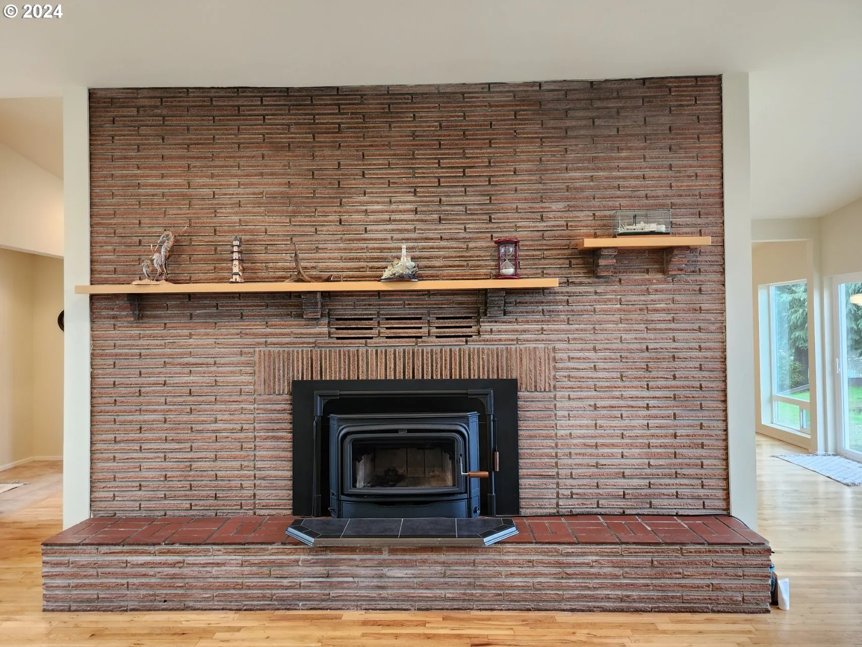 Fireplace Wood Burning Stove/Insert-Certified