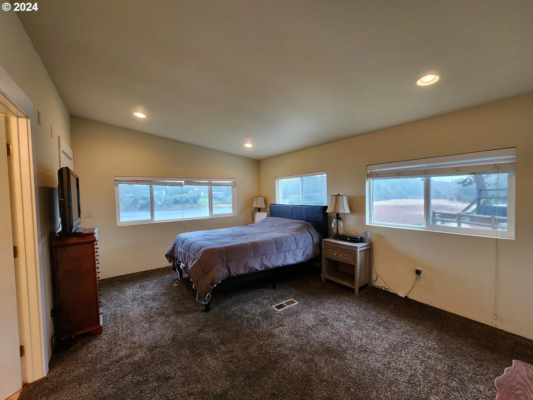 Bedroom, Primary-Main