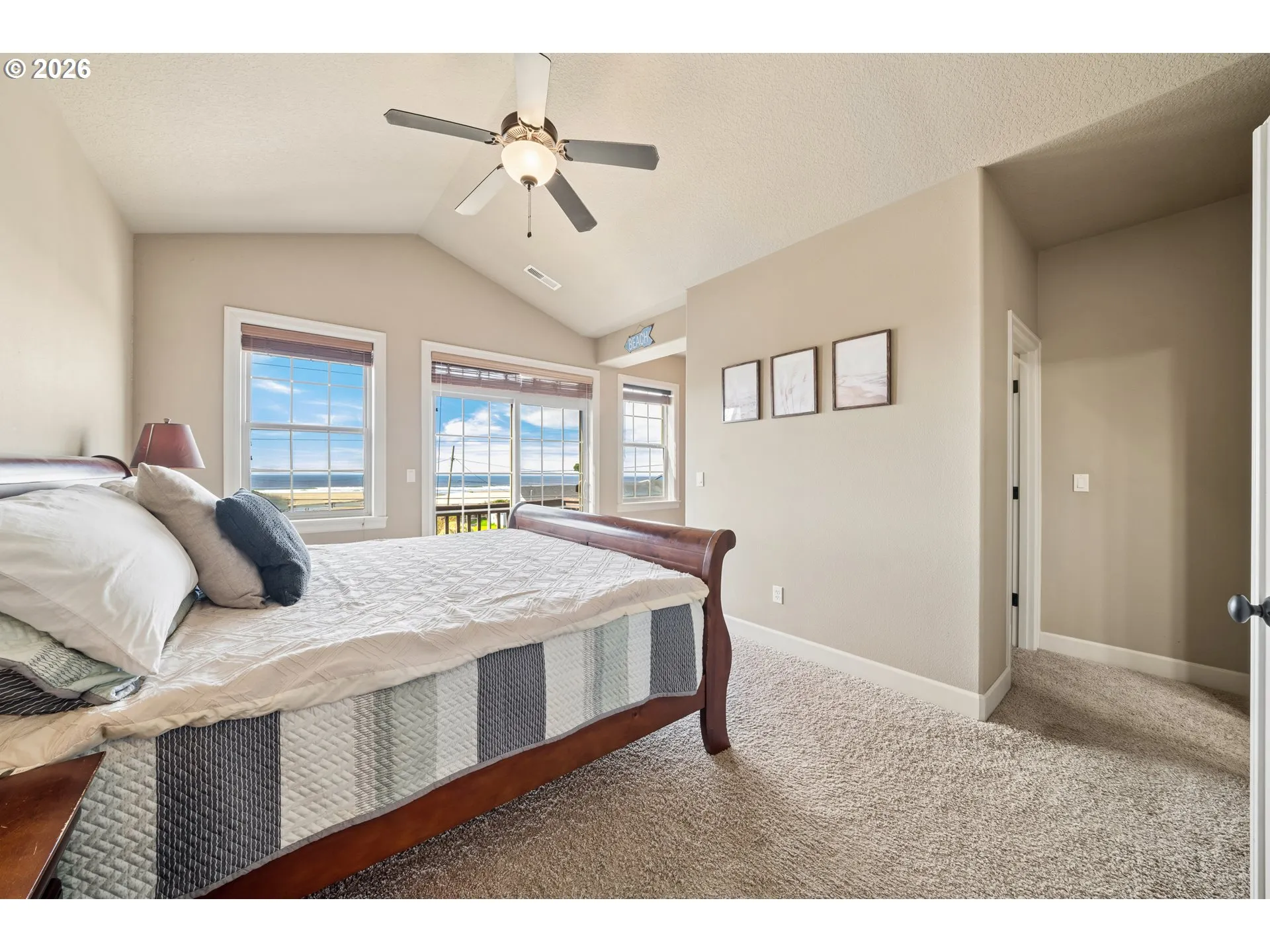 Bedroom, Primary