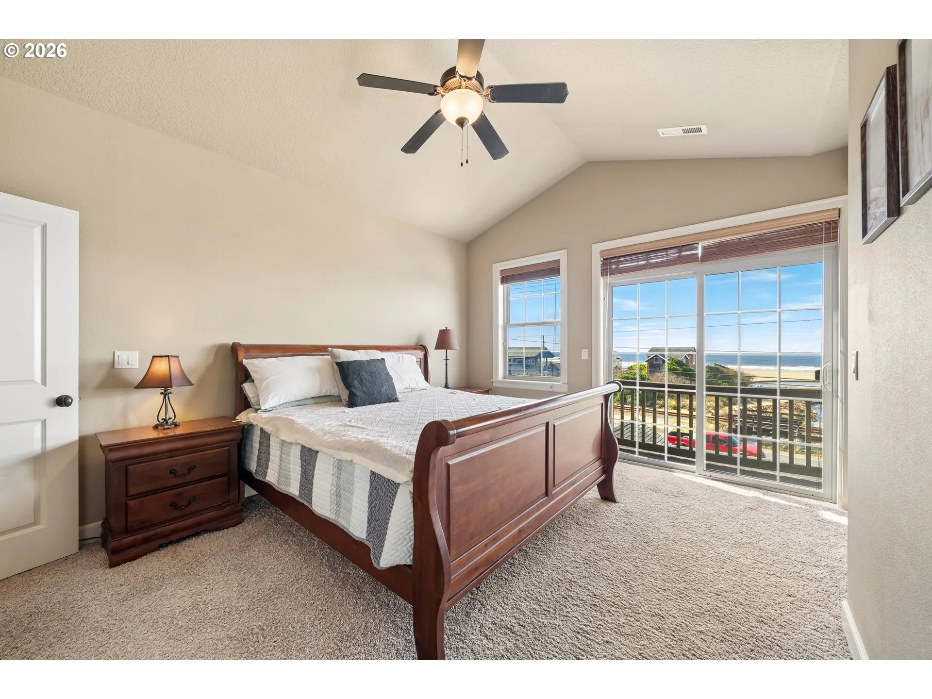 Bedroom, Primary