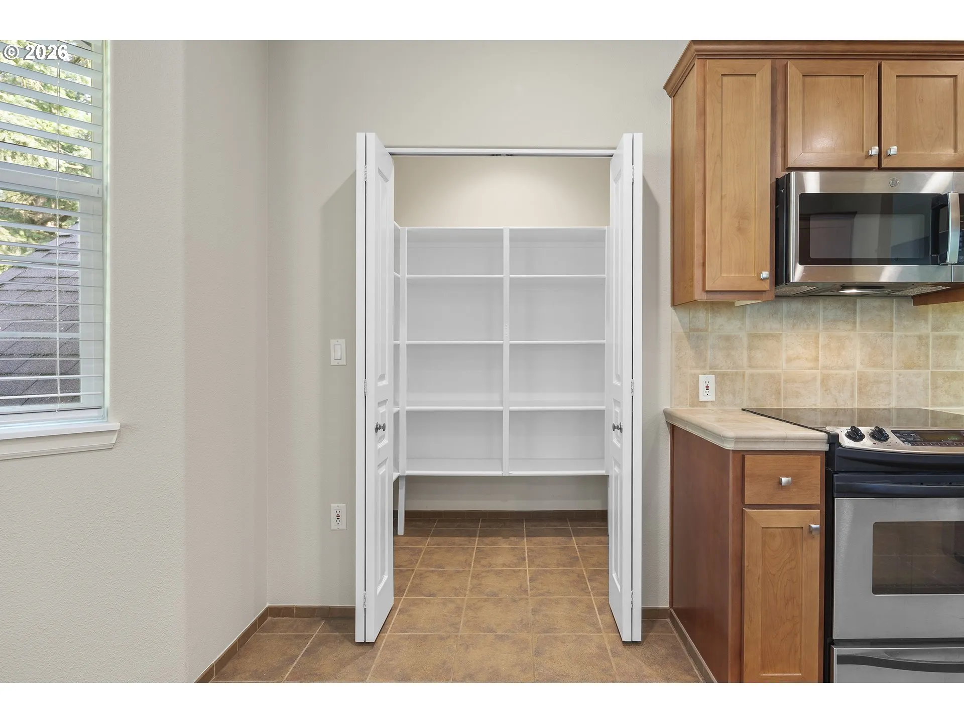 Pantry-Main