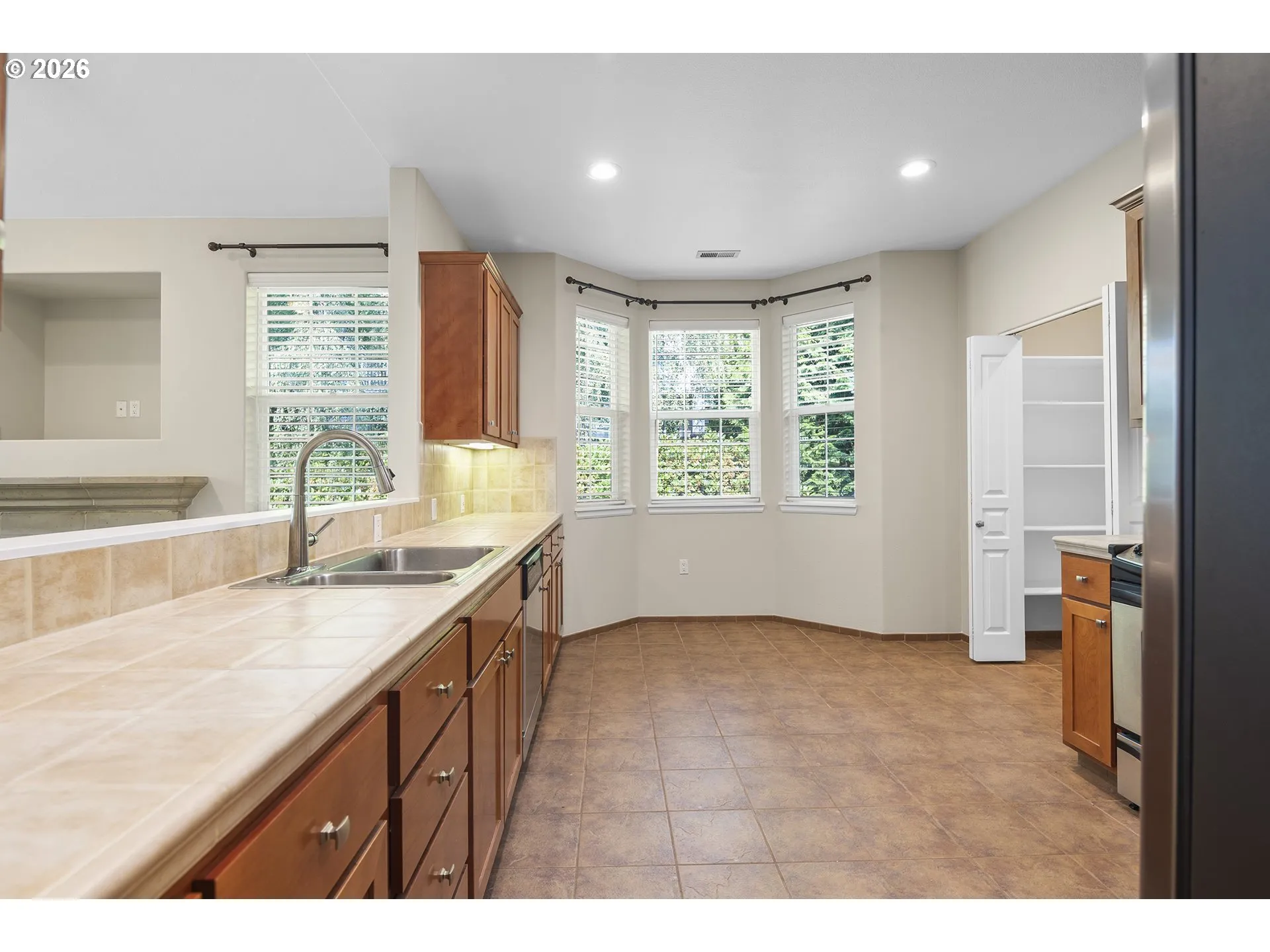 Kitchen/Nook-Eating Area