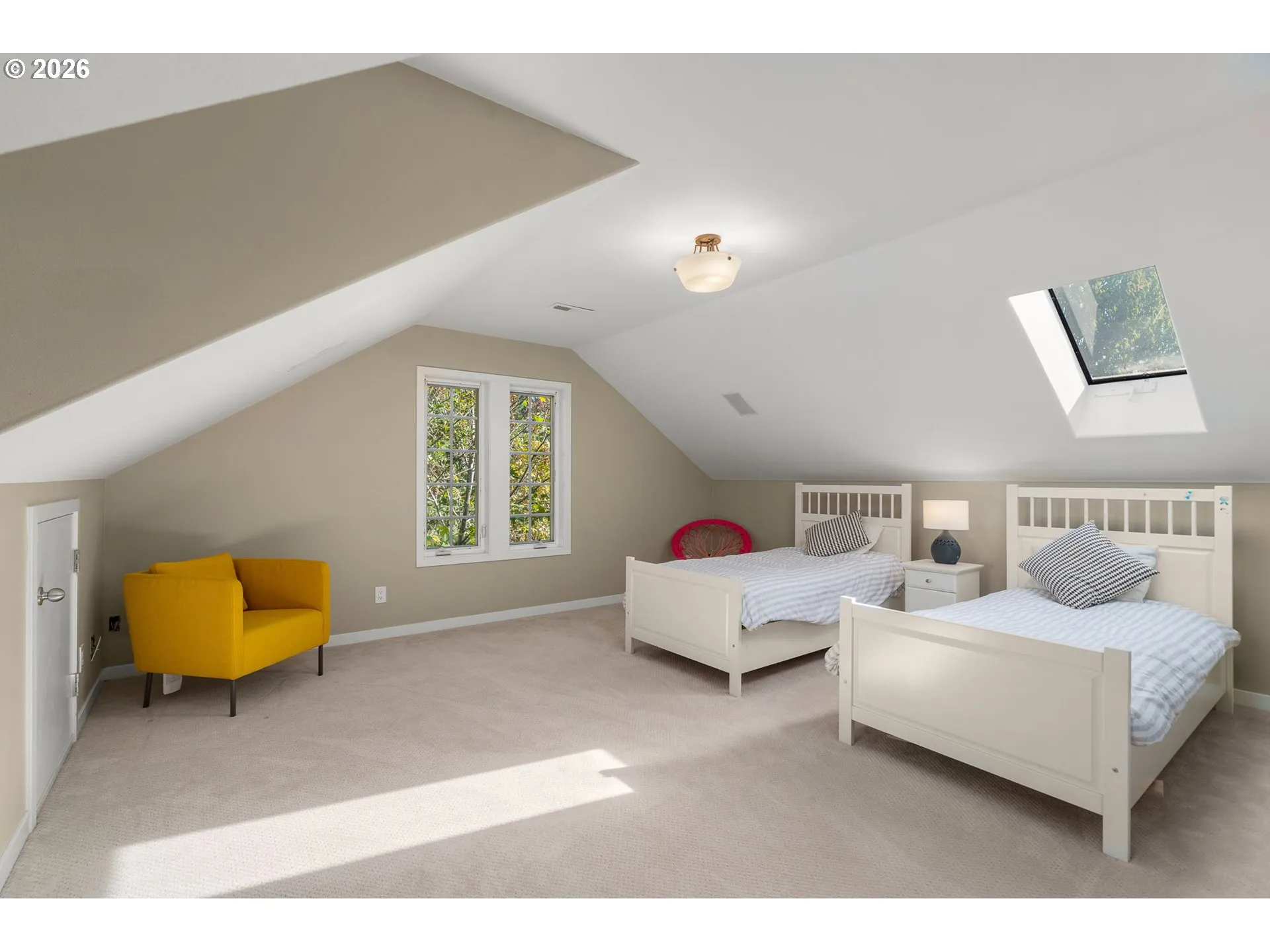 Bonus Room-Vaulted Ceilings