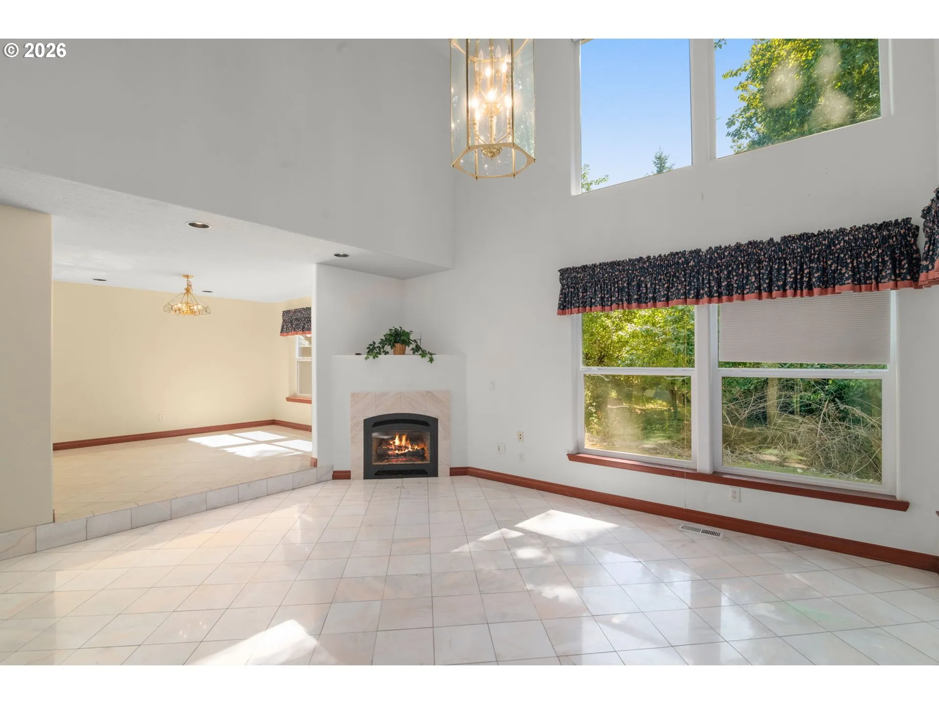 Living Room/Dining Room