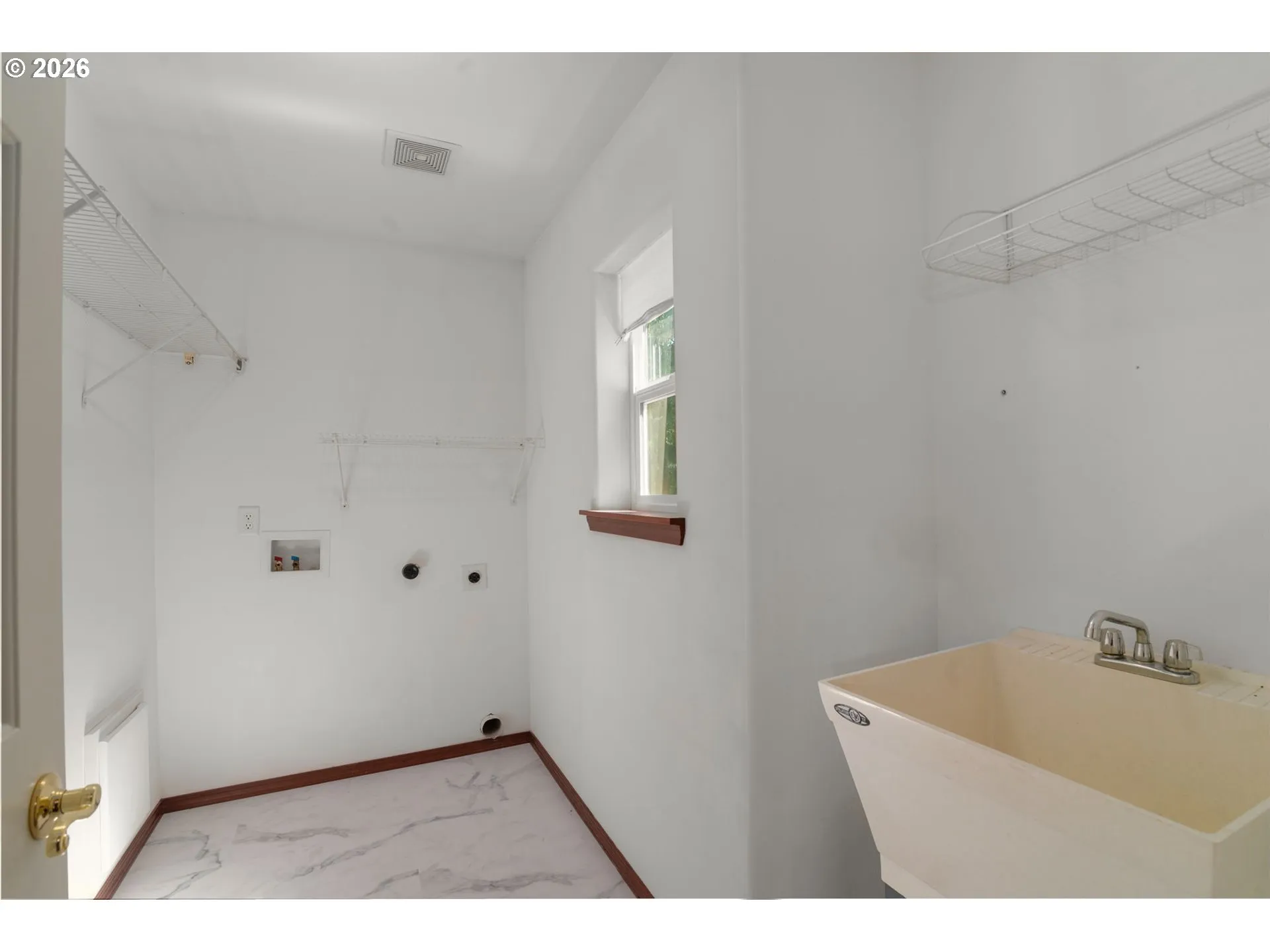 Laundry-Upper