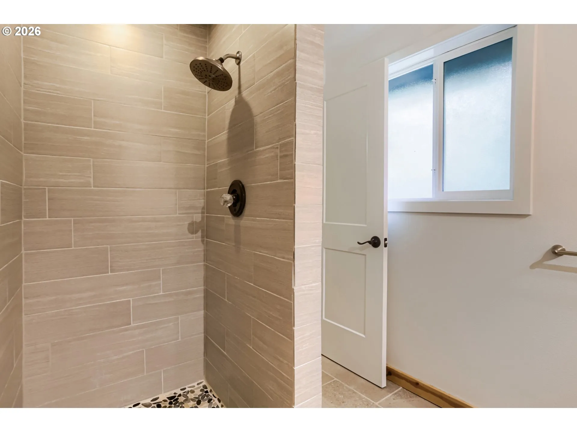 En Suite Bathroom-Upper
