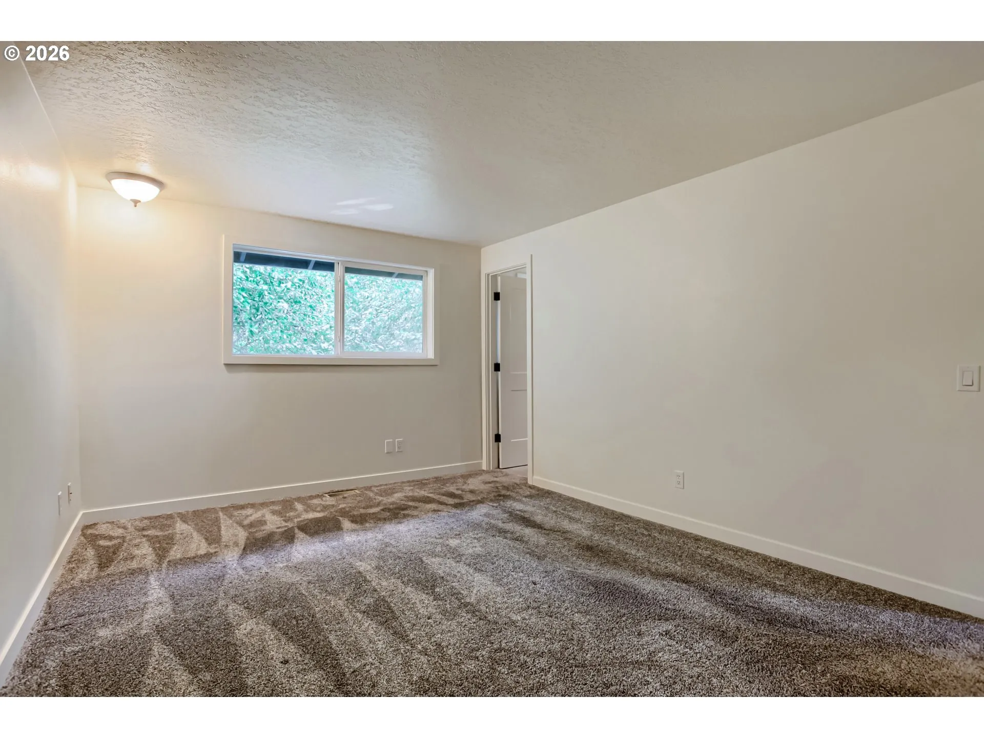 Primary Bedroom-Upper