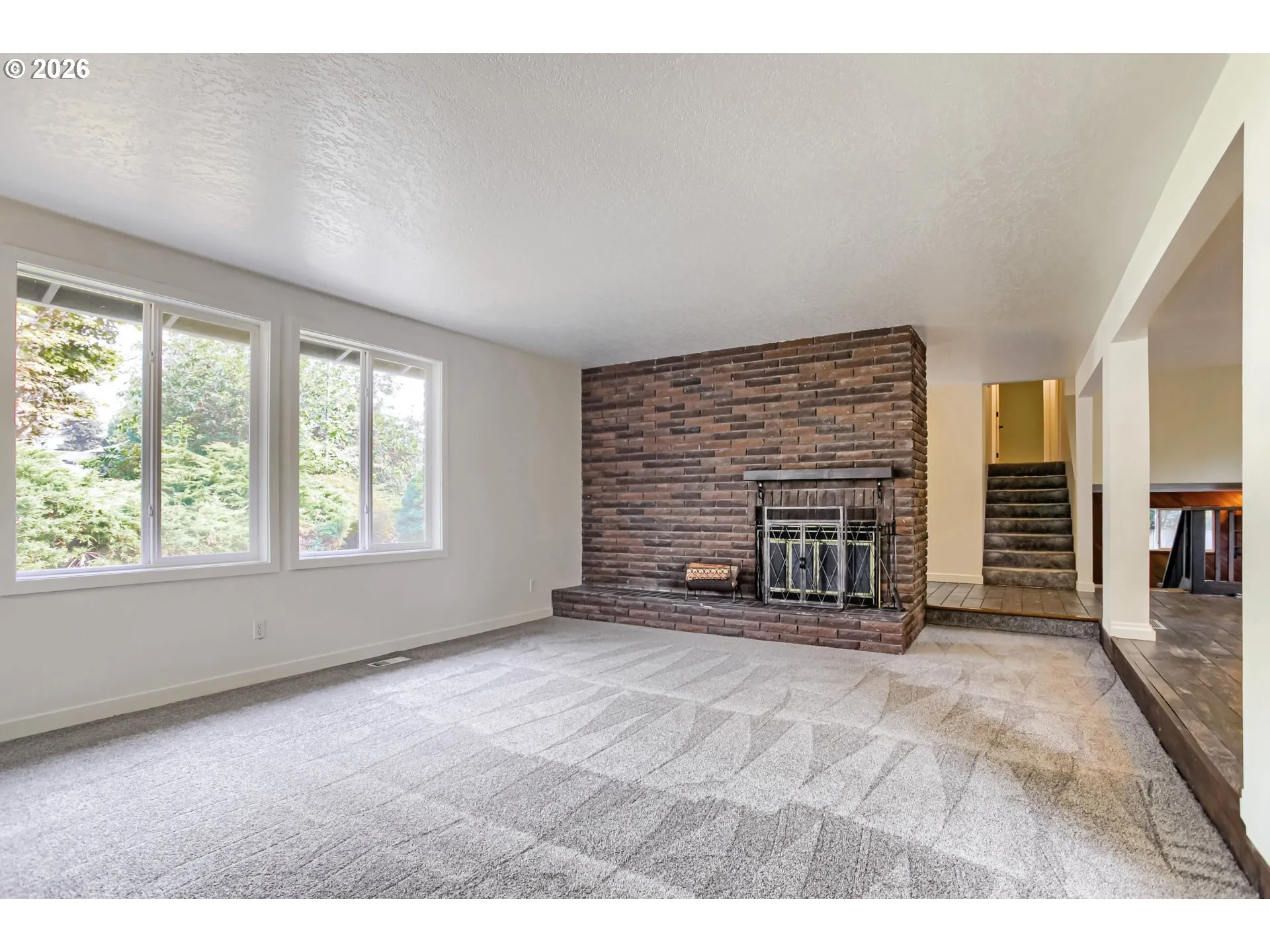 Living Room-Fireplace