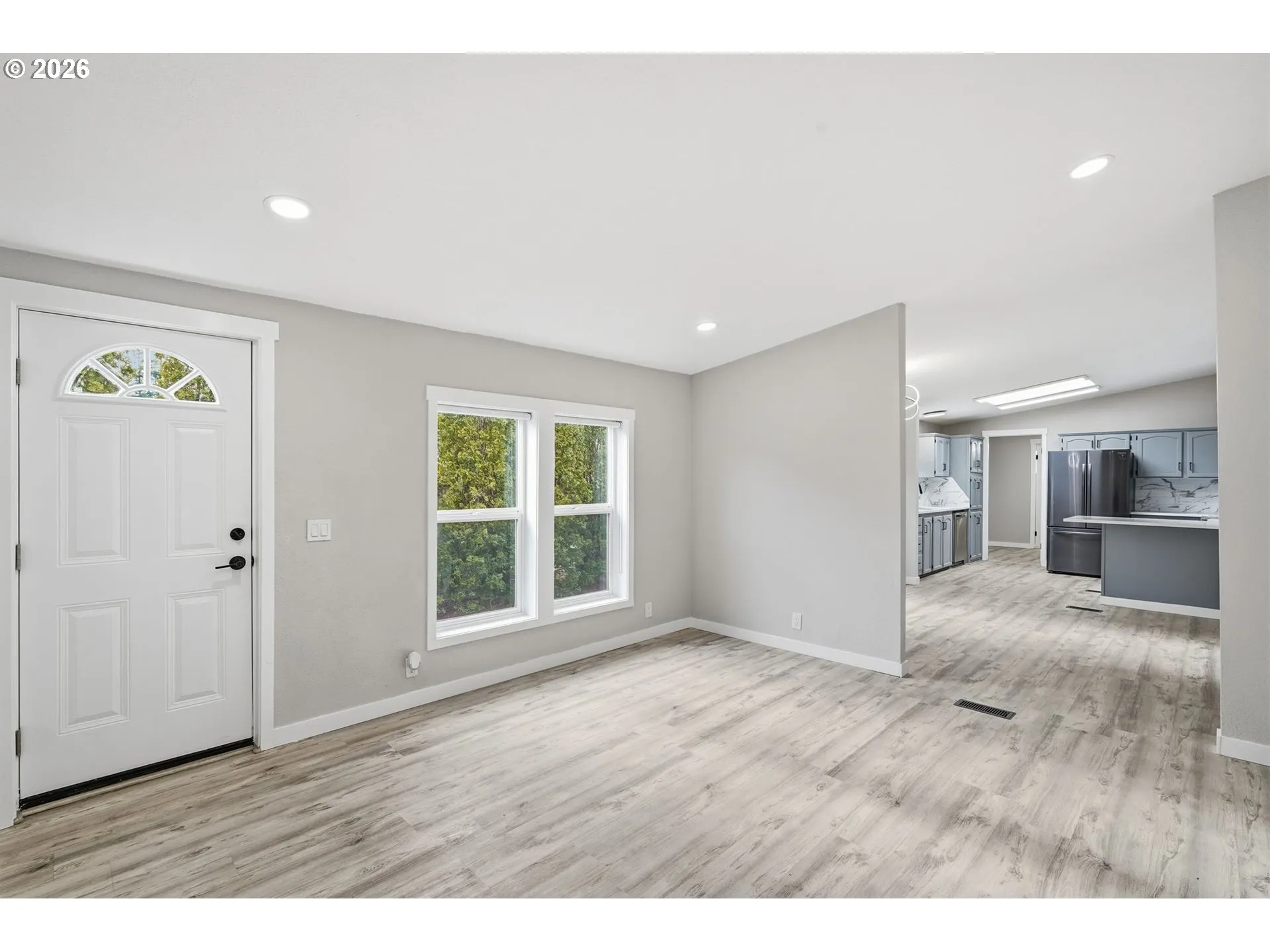 Living Room-Vaulted Ceilings