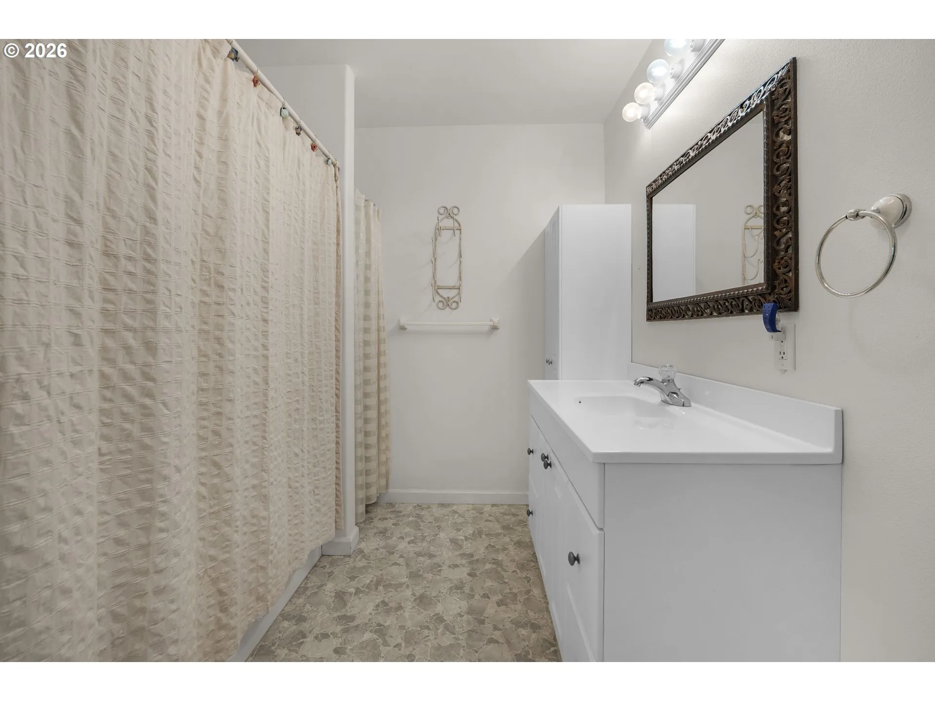 Attached Bathroom #1-Full Bathroom