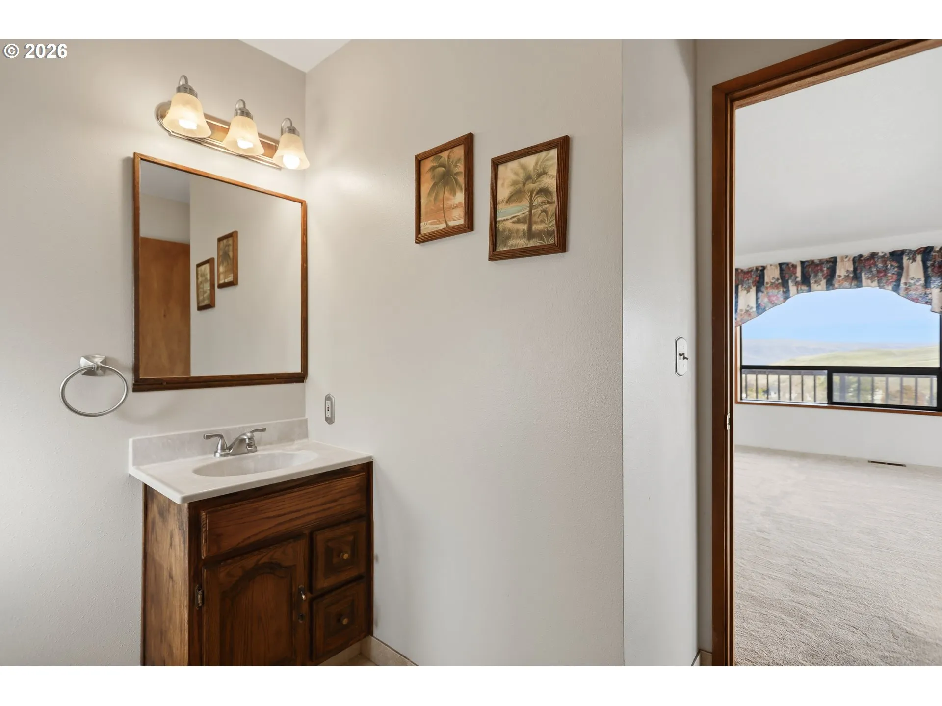 Bathroom-Upper