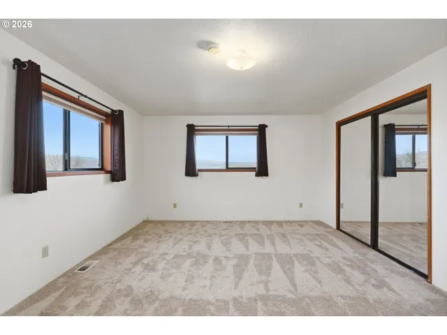Bedroom, Primary-Upper
