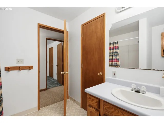 Bathroom-Lower