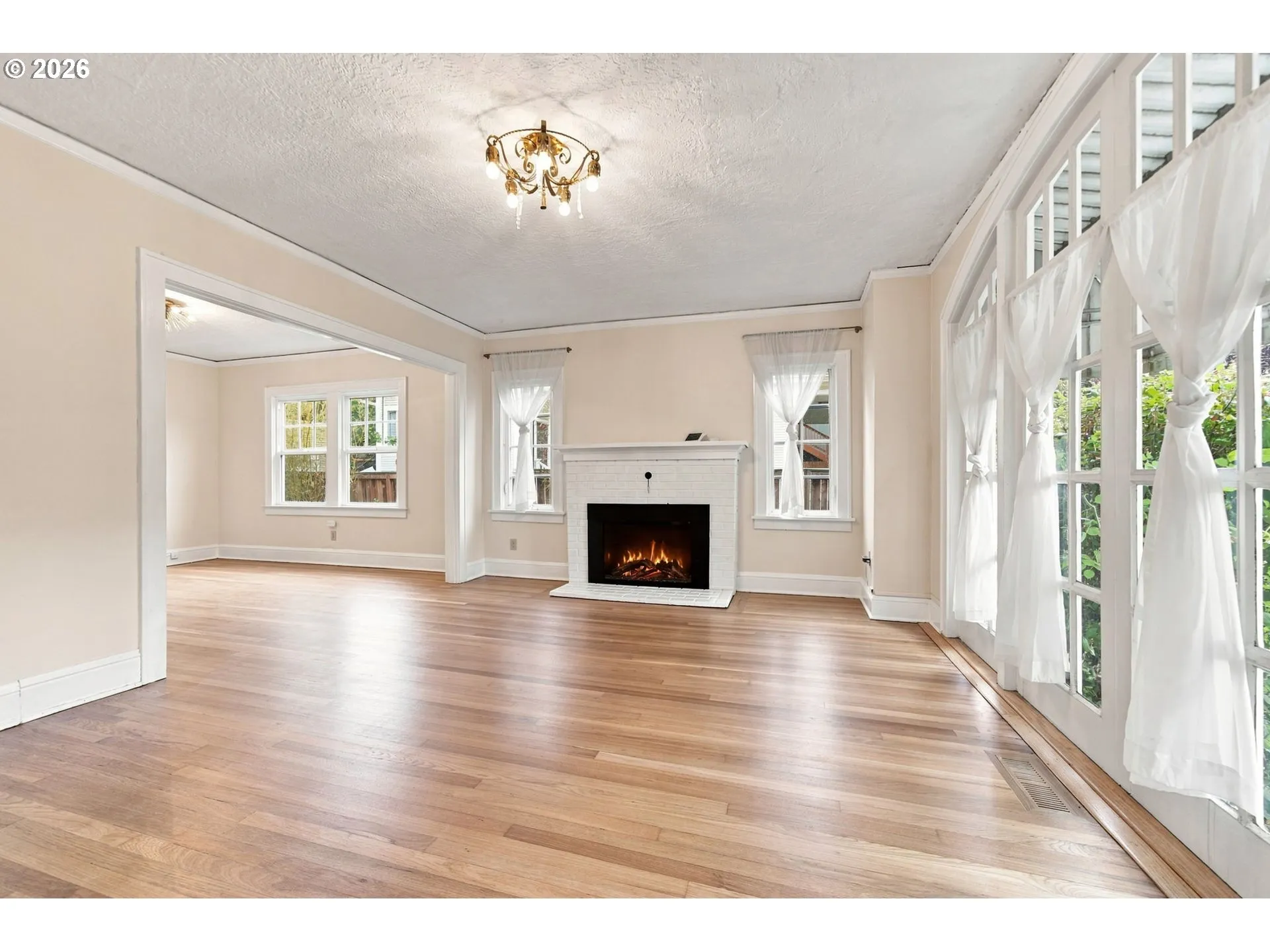Living Room/Dining Room