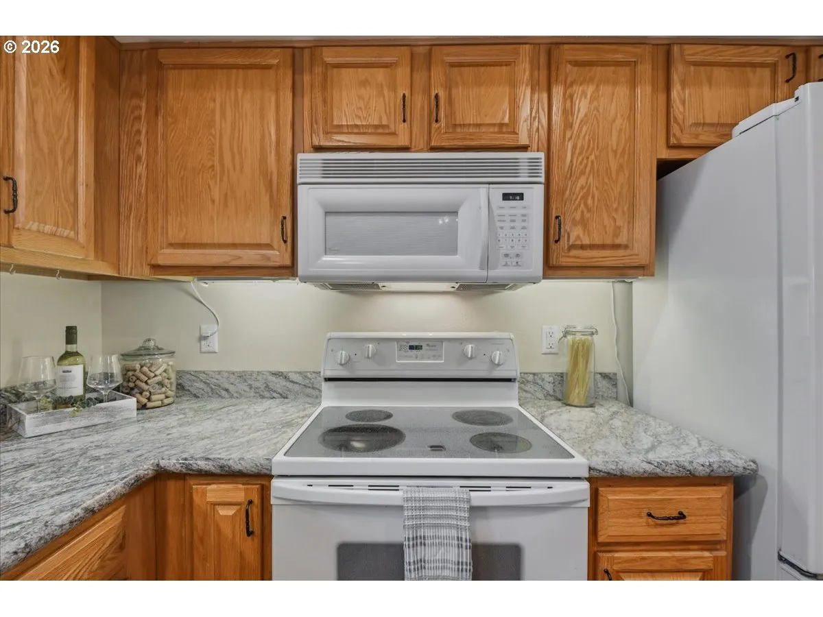 Kitchen-Oven