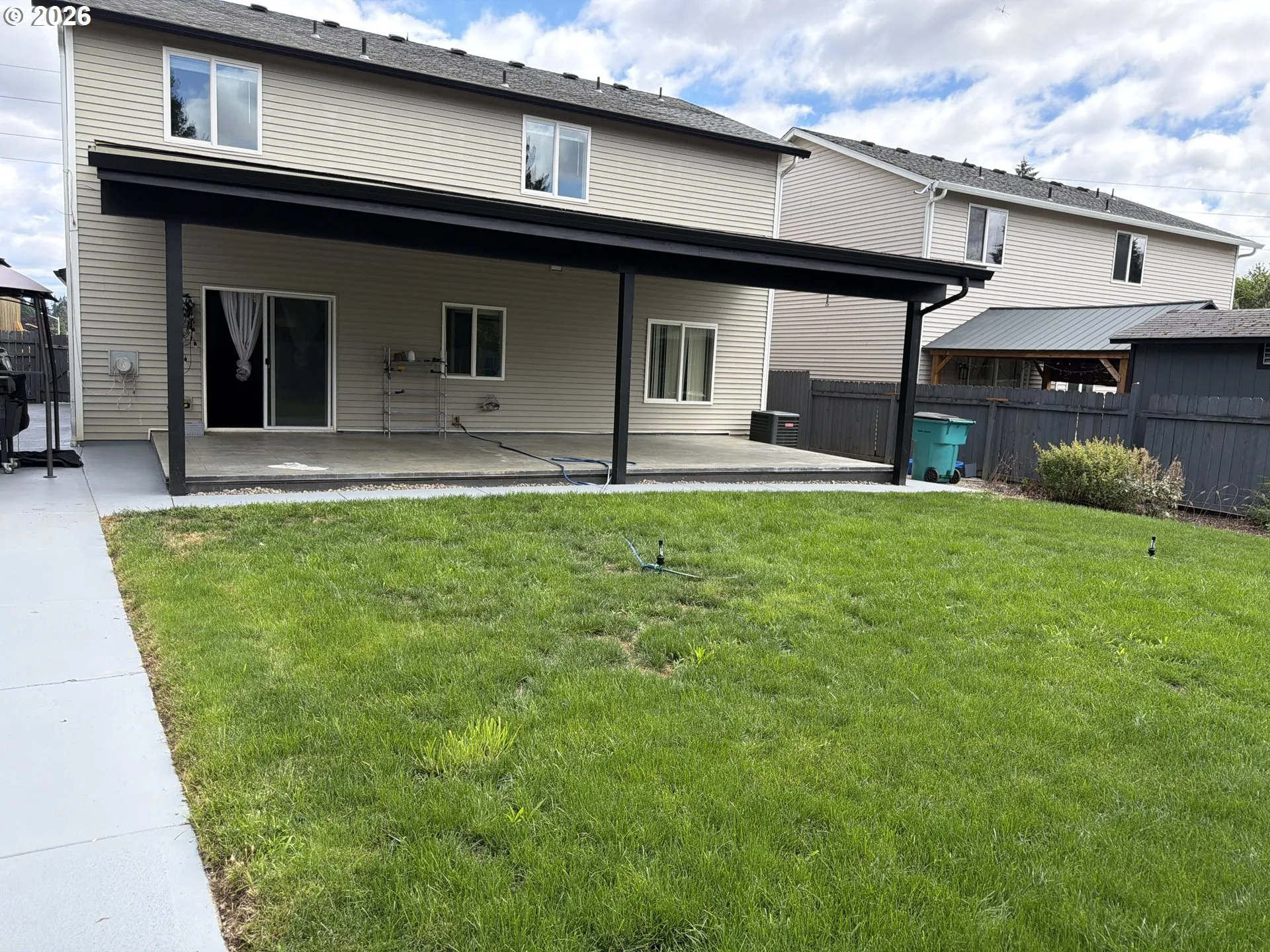 Yard-Back
