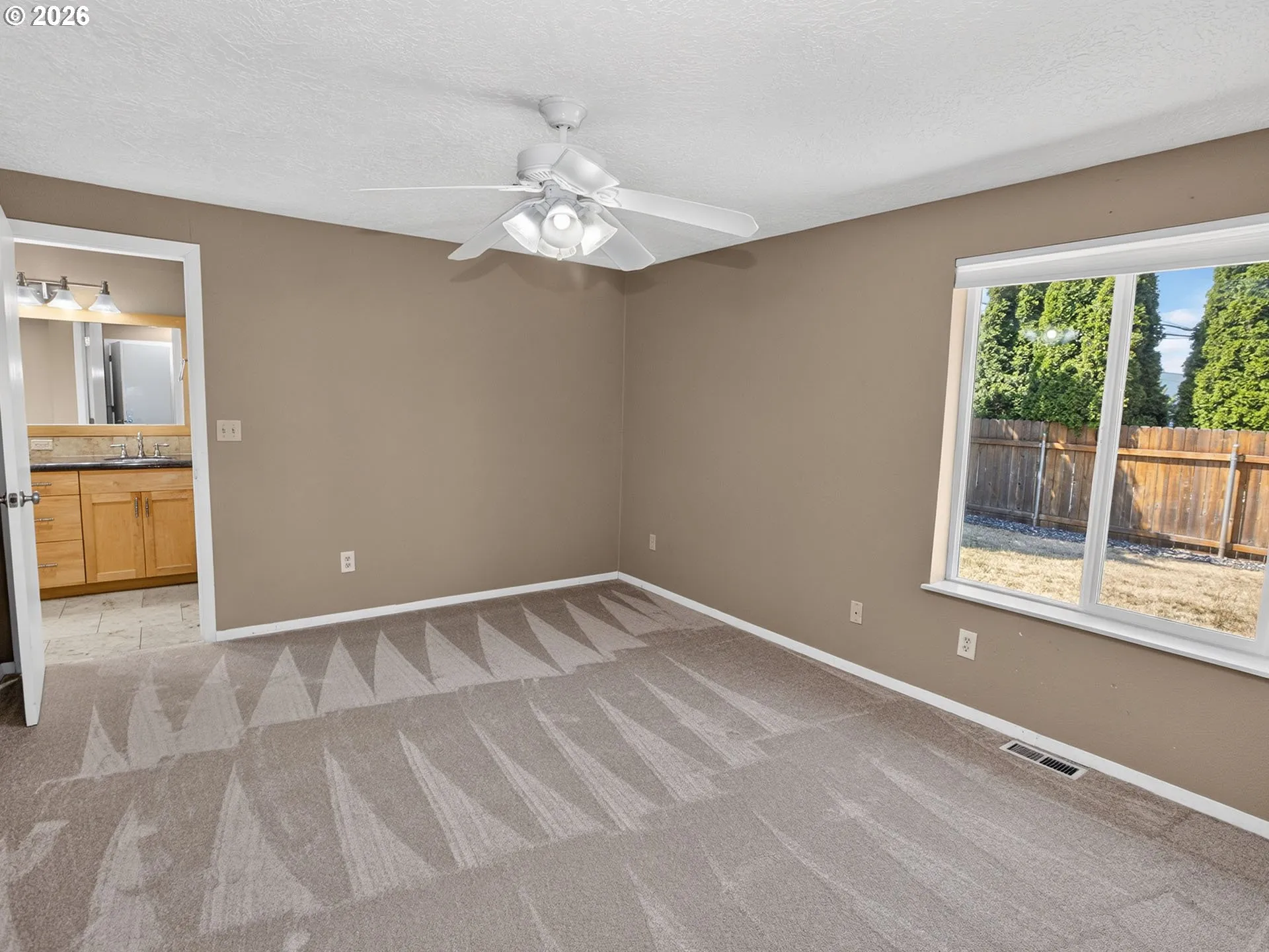 Bedroom, Primary-Main