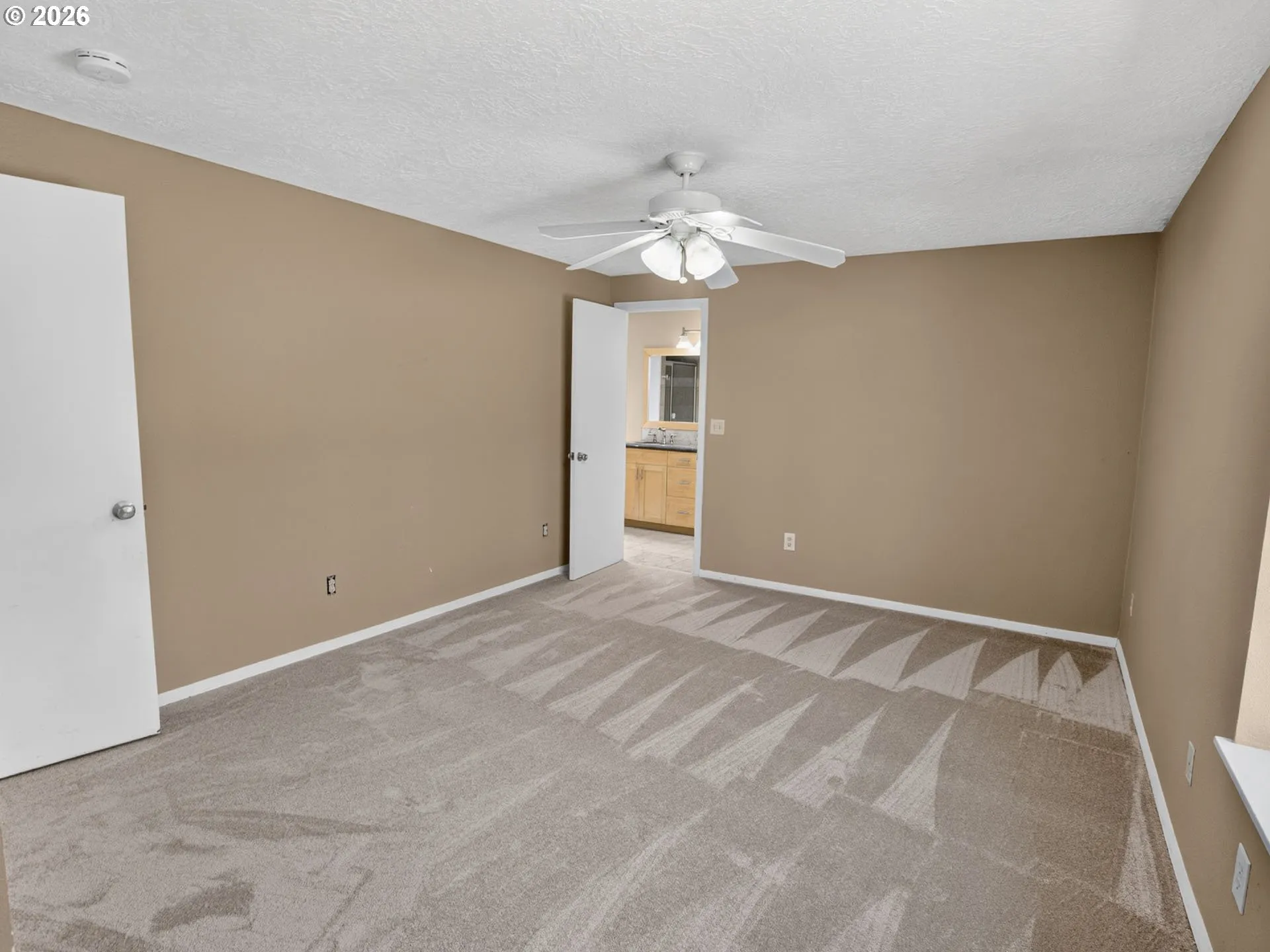 Bedroom, Primary