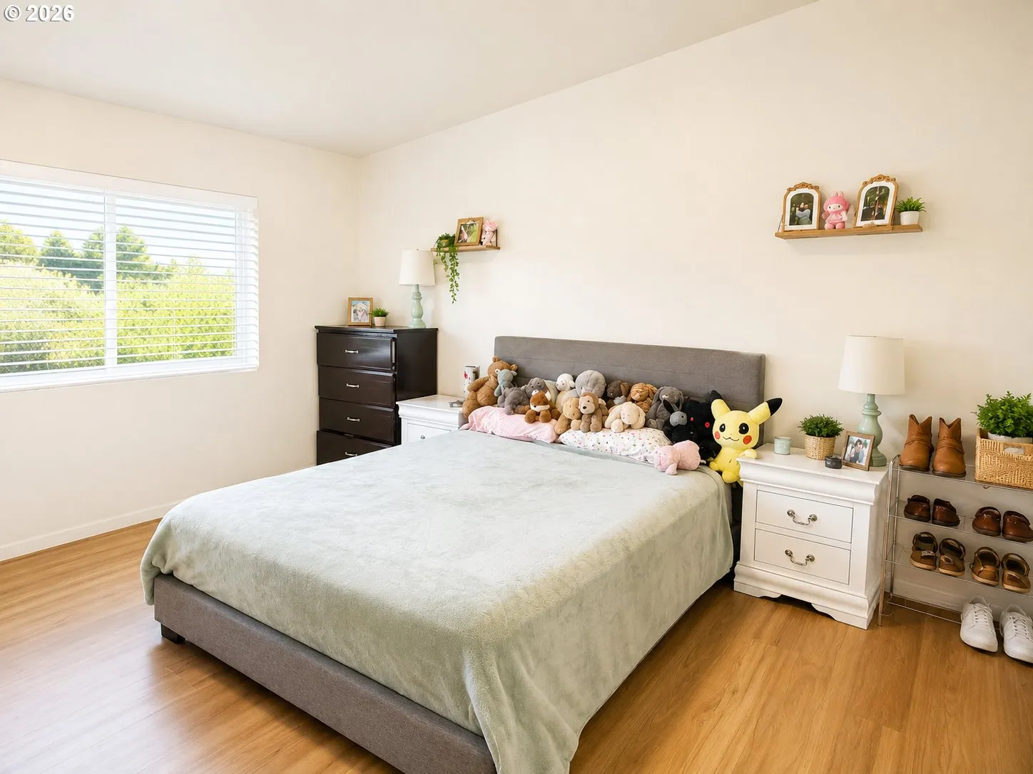 Primary Bedroom-Attached Bathroom