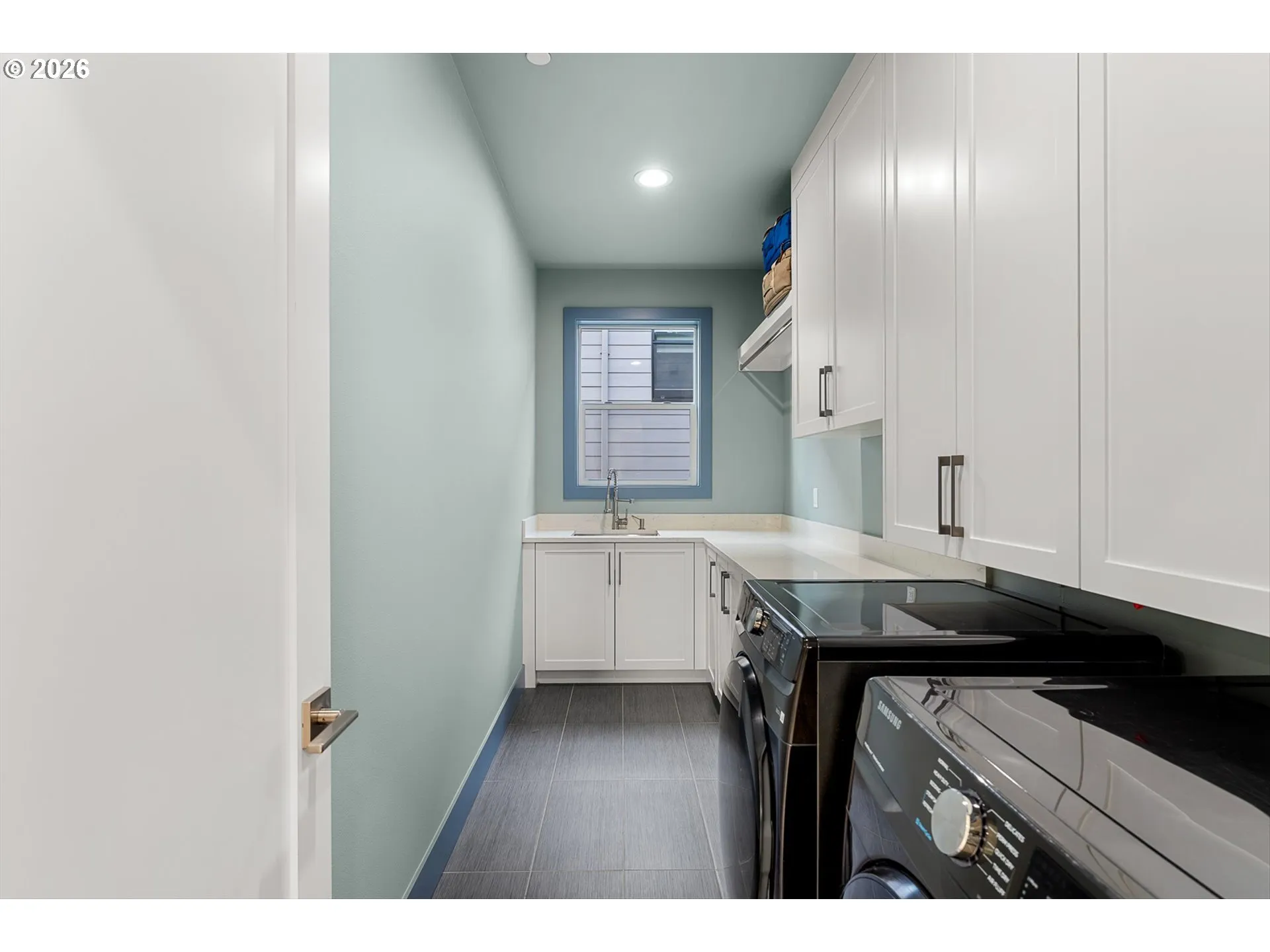 Laundry-Upper