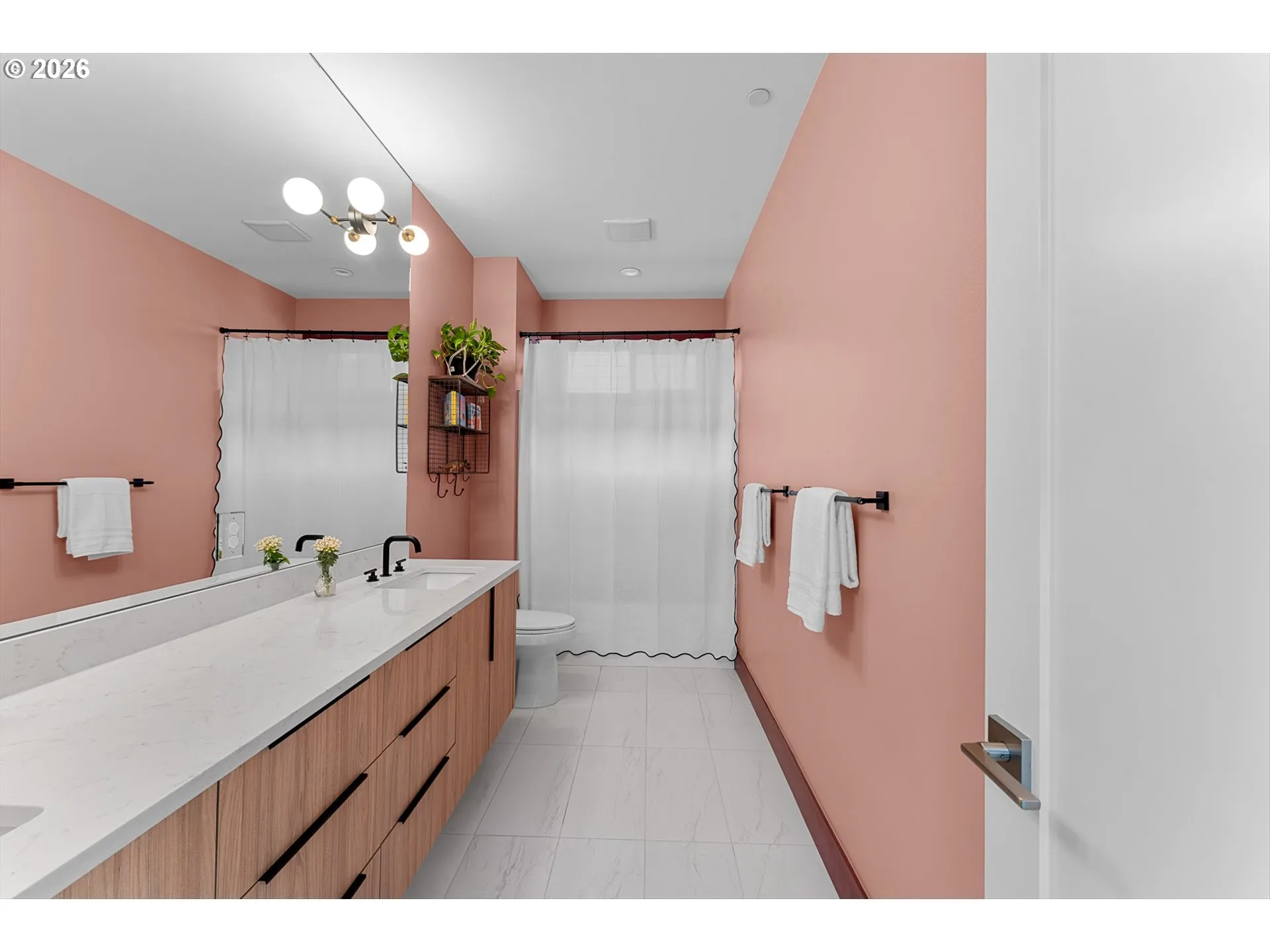 Bathroom-Upper