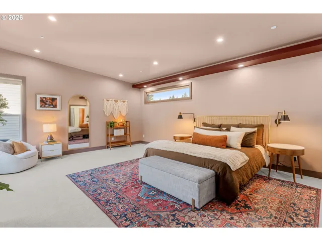 Bedroom, Owner's Suite-Upper