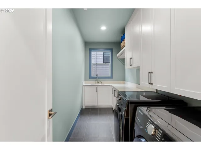 Laundry-Upper