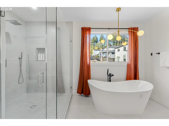 Bathroom, Attached-Garden Tub