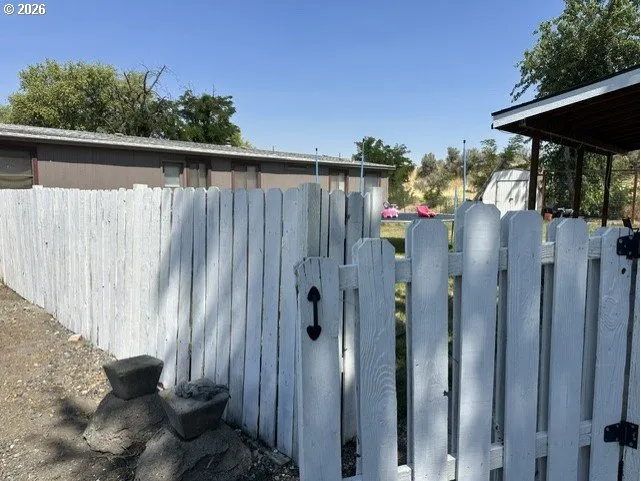 Yard-Fenced
