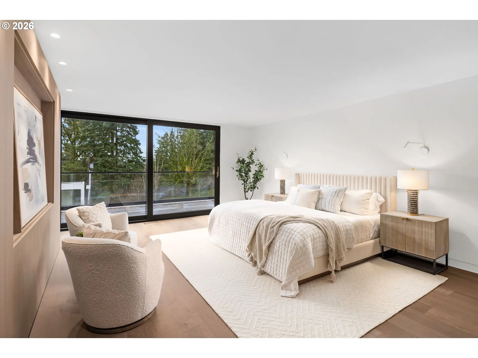 Bedroom, Primary