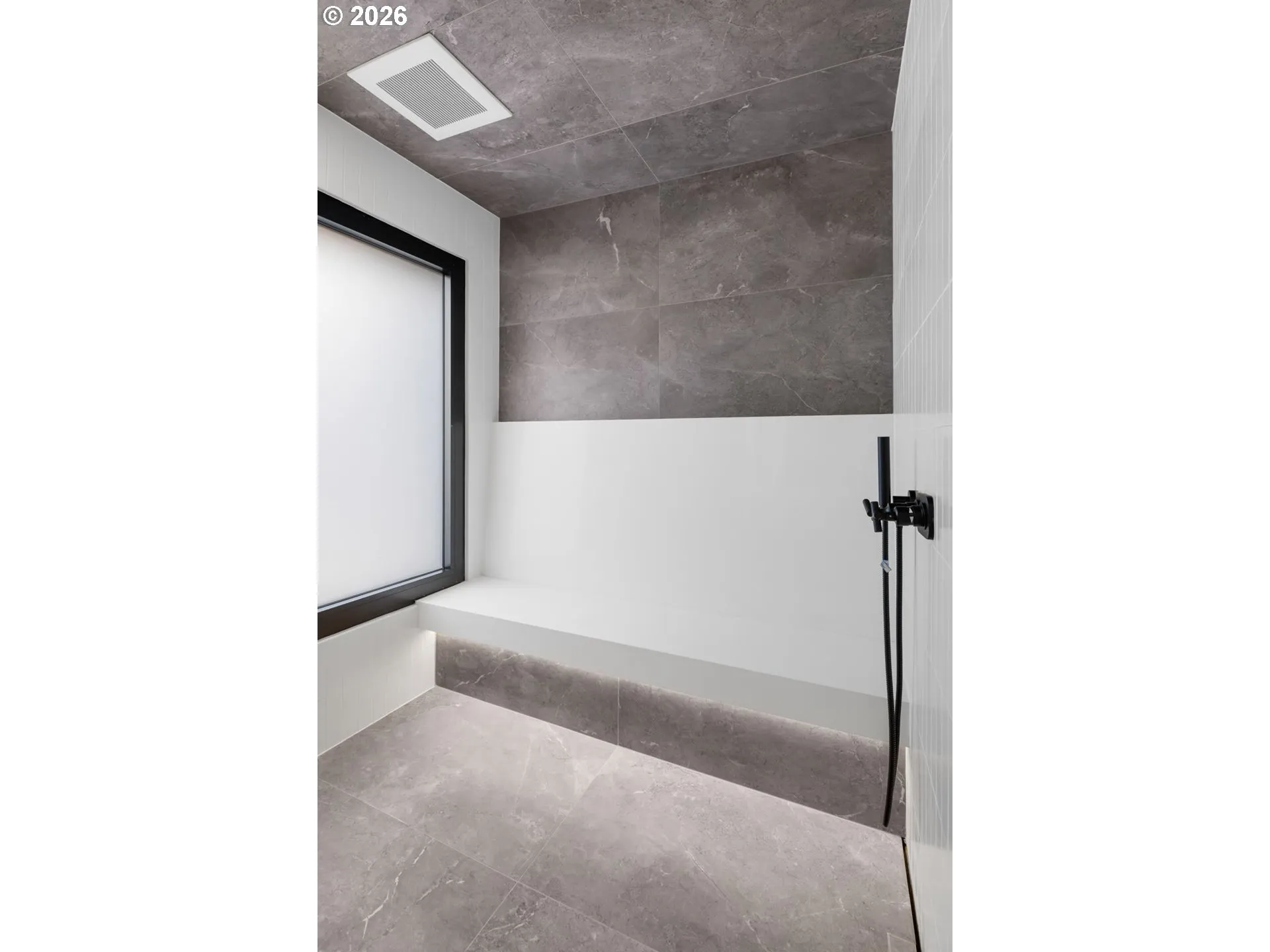 Bedroom, Primary