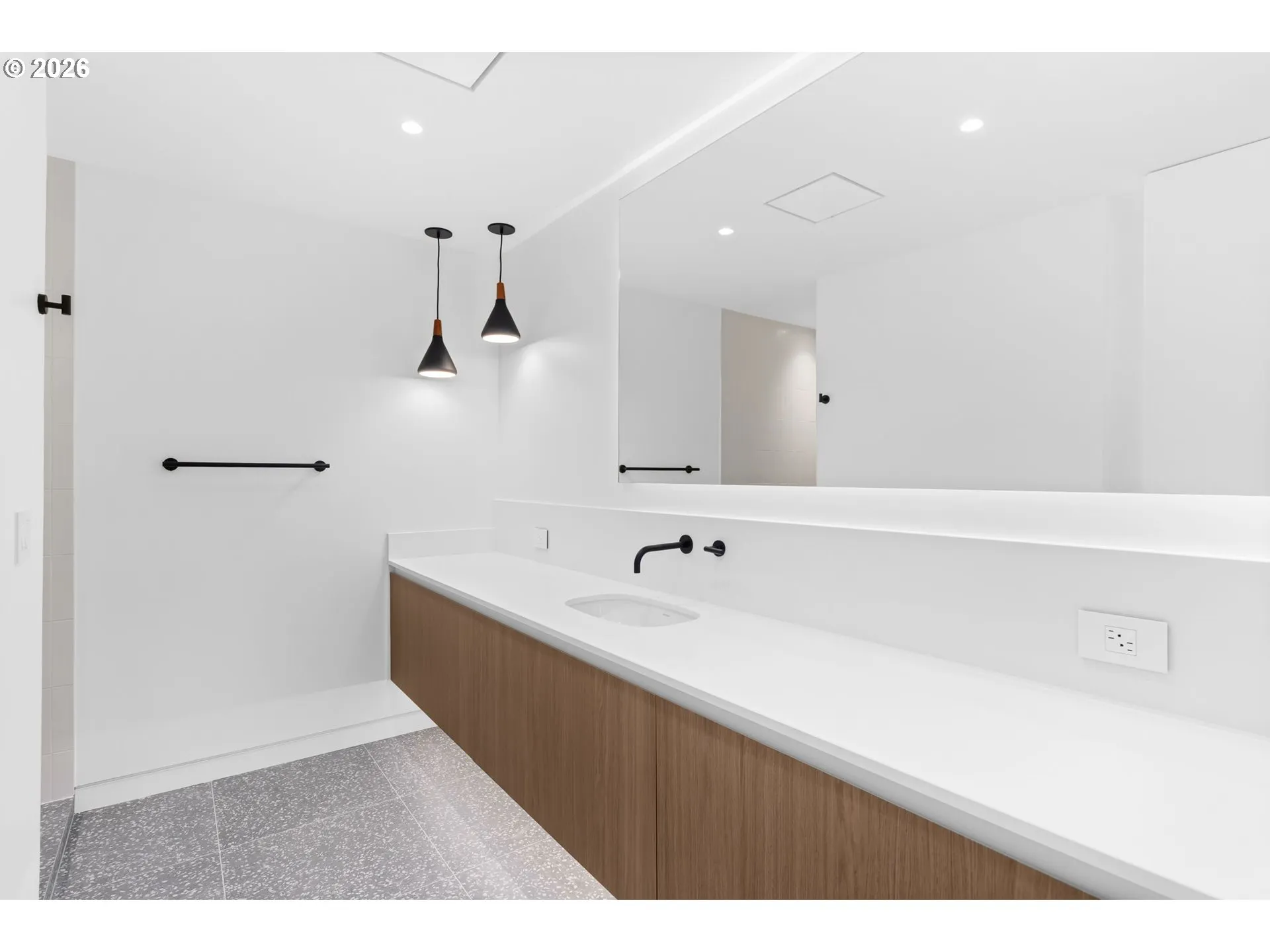 Bathroom, Attached