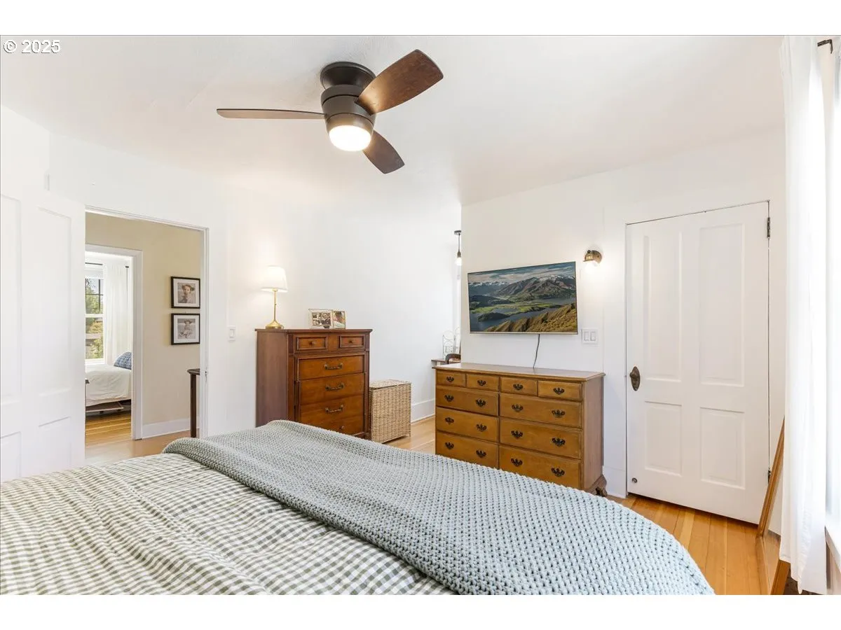 Bedroom-# 1