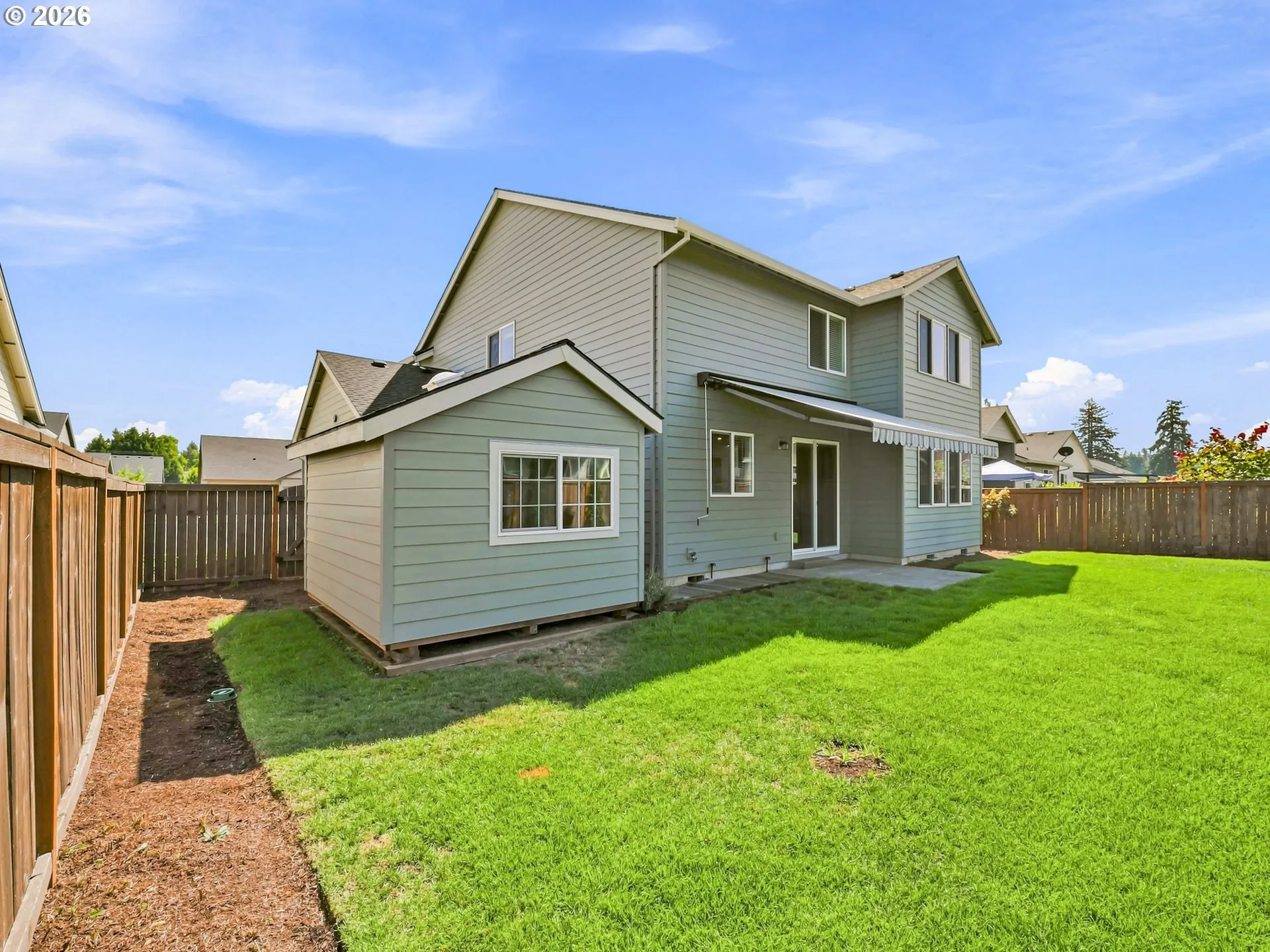 Yard-Back