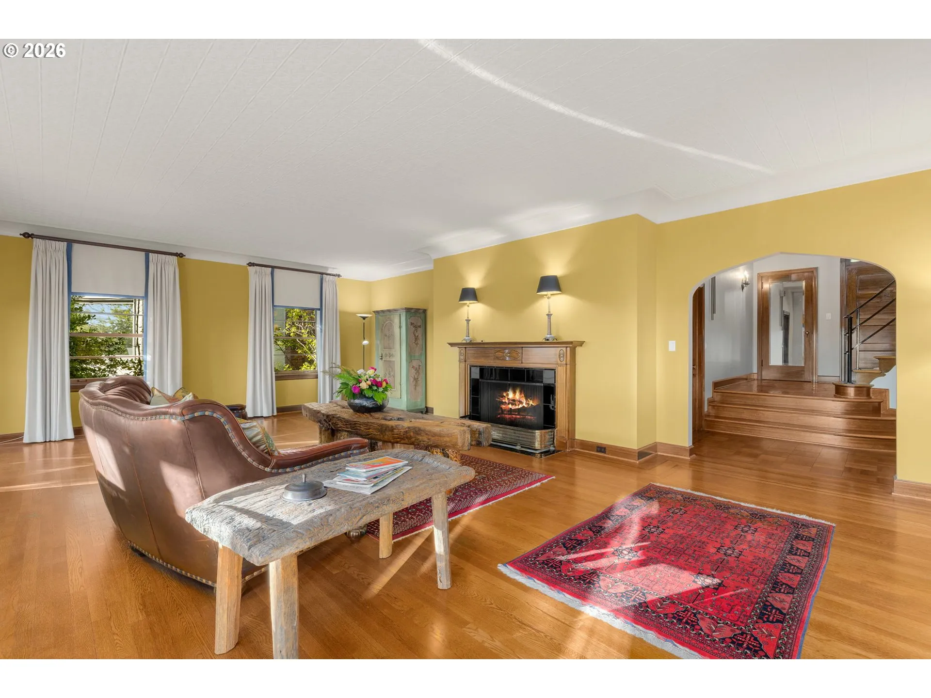 Living Room-Fireplace