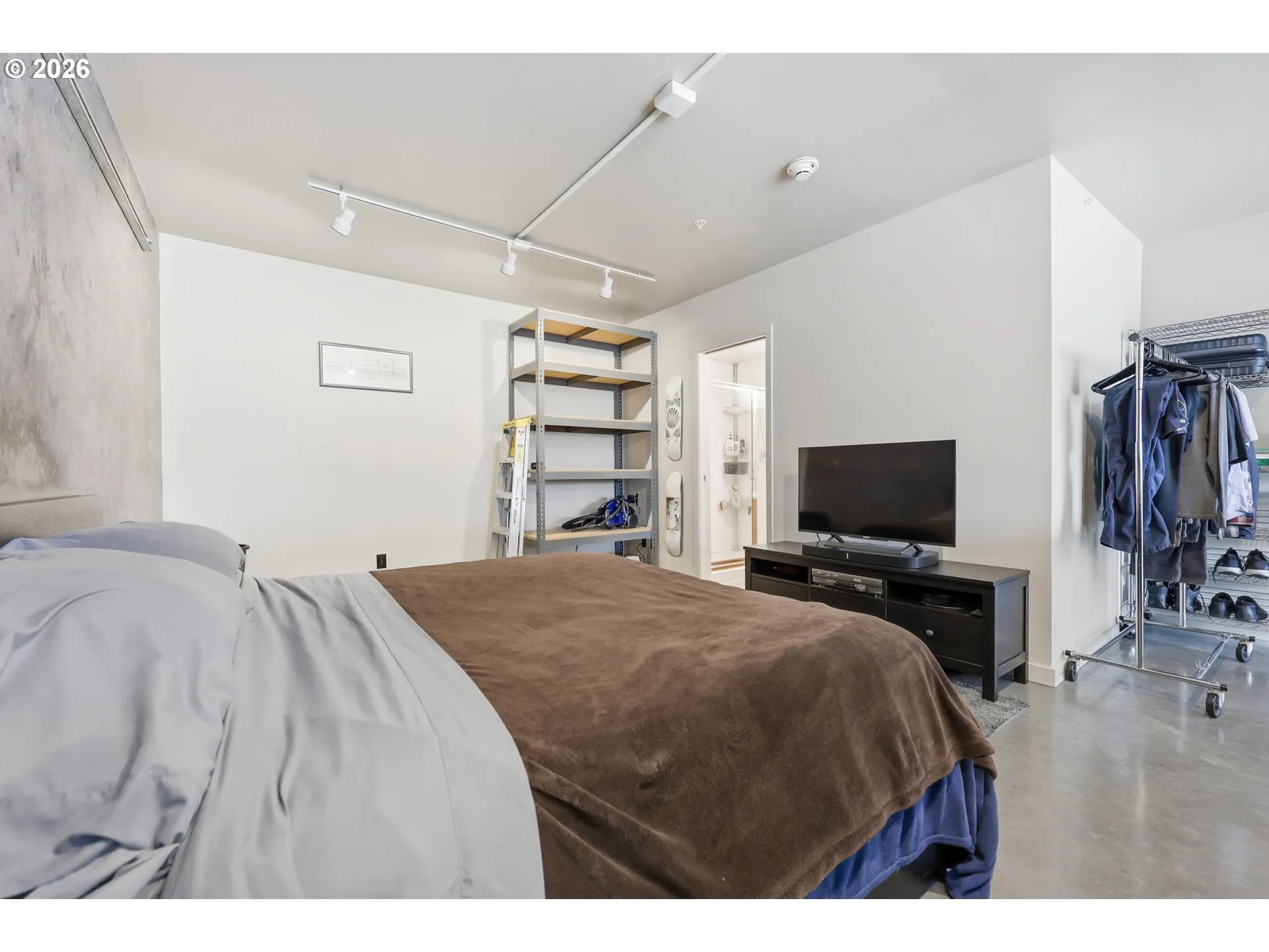 Bedroom, Owner's Suite-Upper