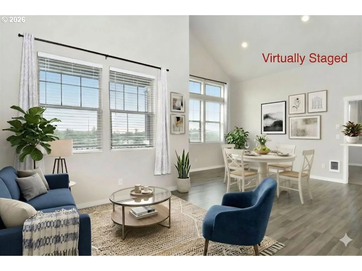 Living Room/Dining Room