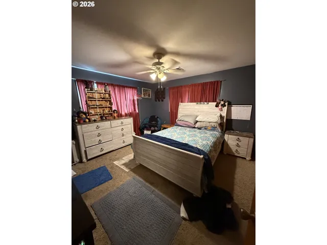 Primary Bedroom-Upper