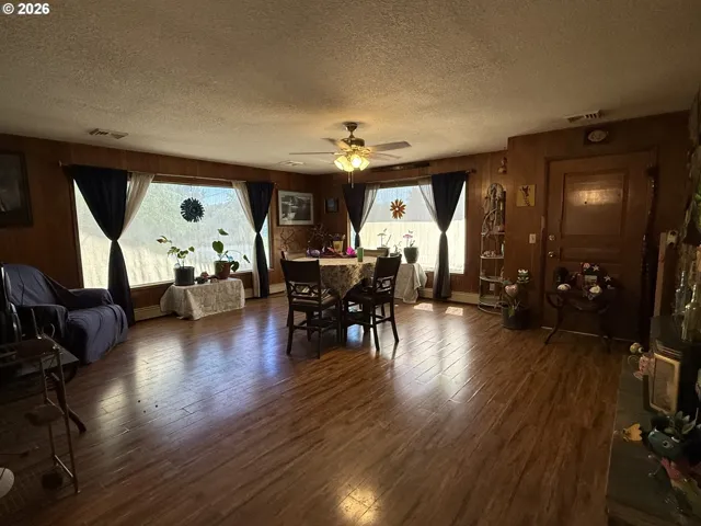 Living Room-Wide Angle/Fisheye