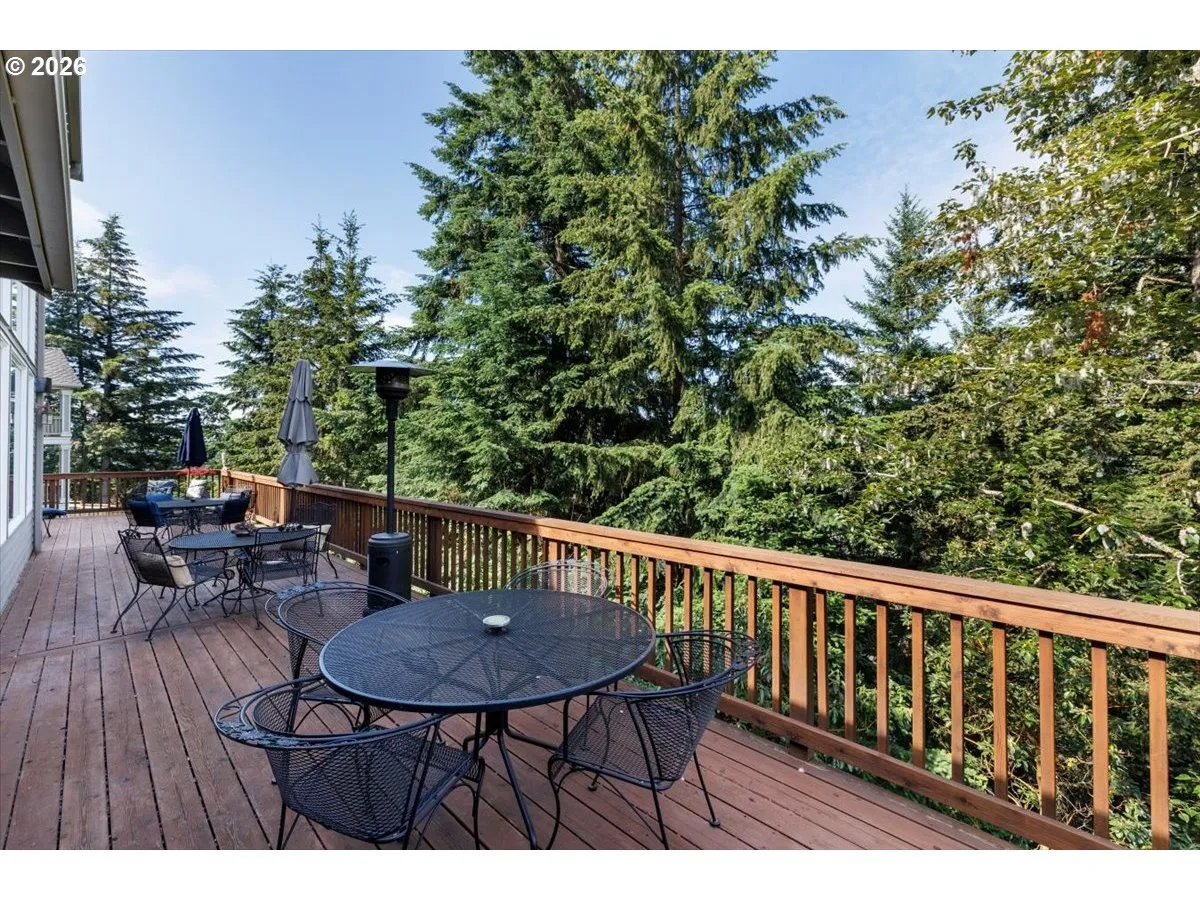 Deck-Main