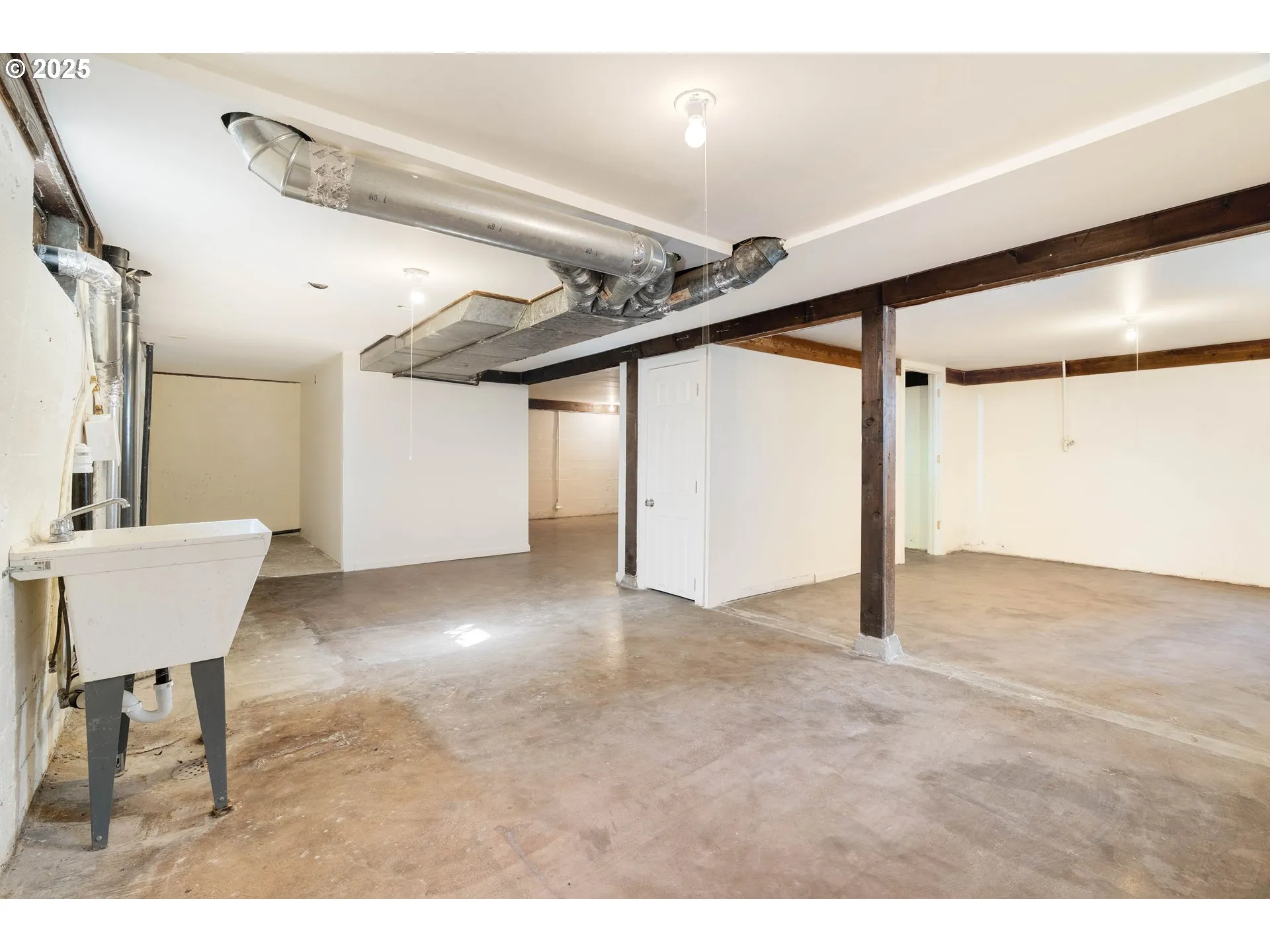 Basement-Unfinished