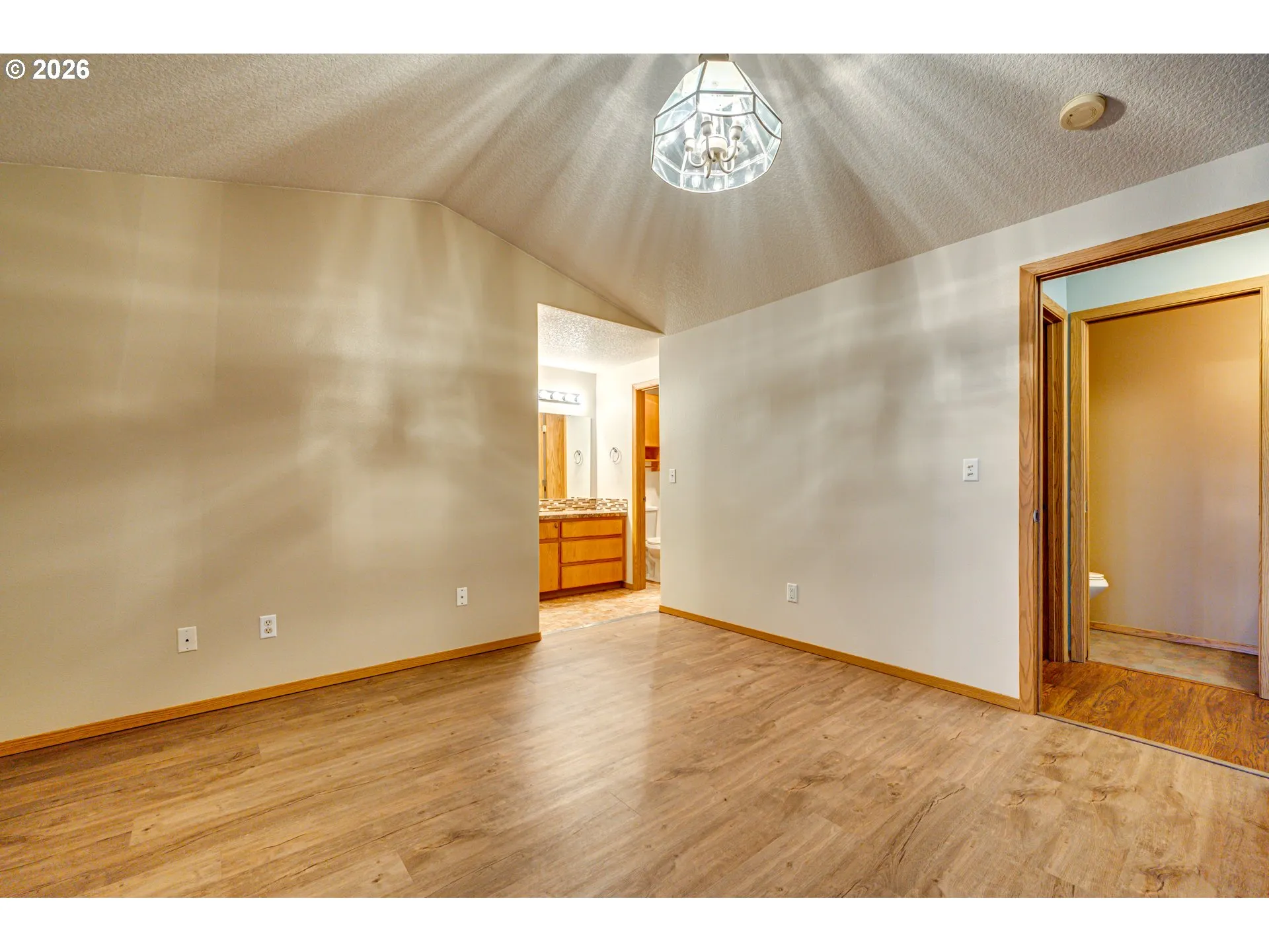 Bedroom, Primary-Main
