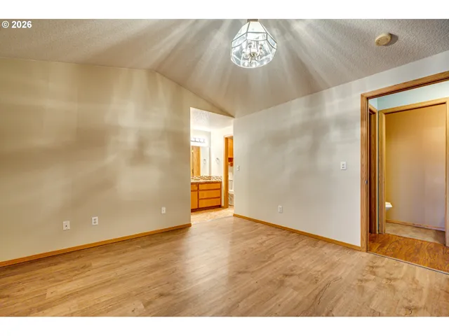 Bedroom, Primary-Main