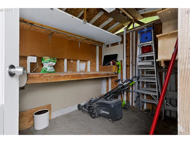 Shed