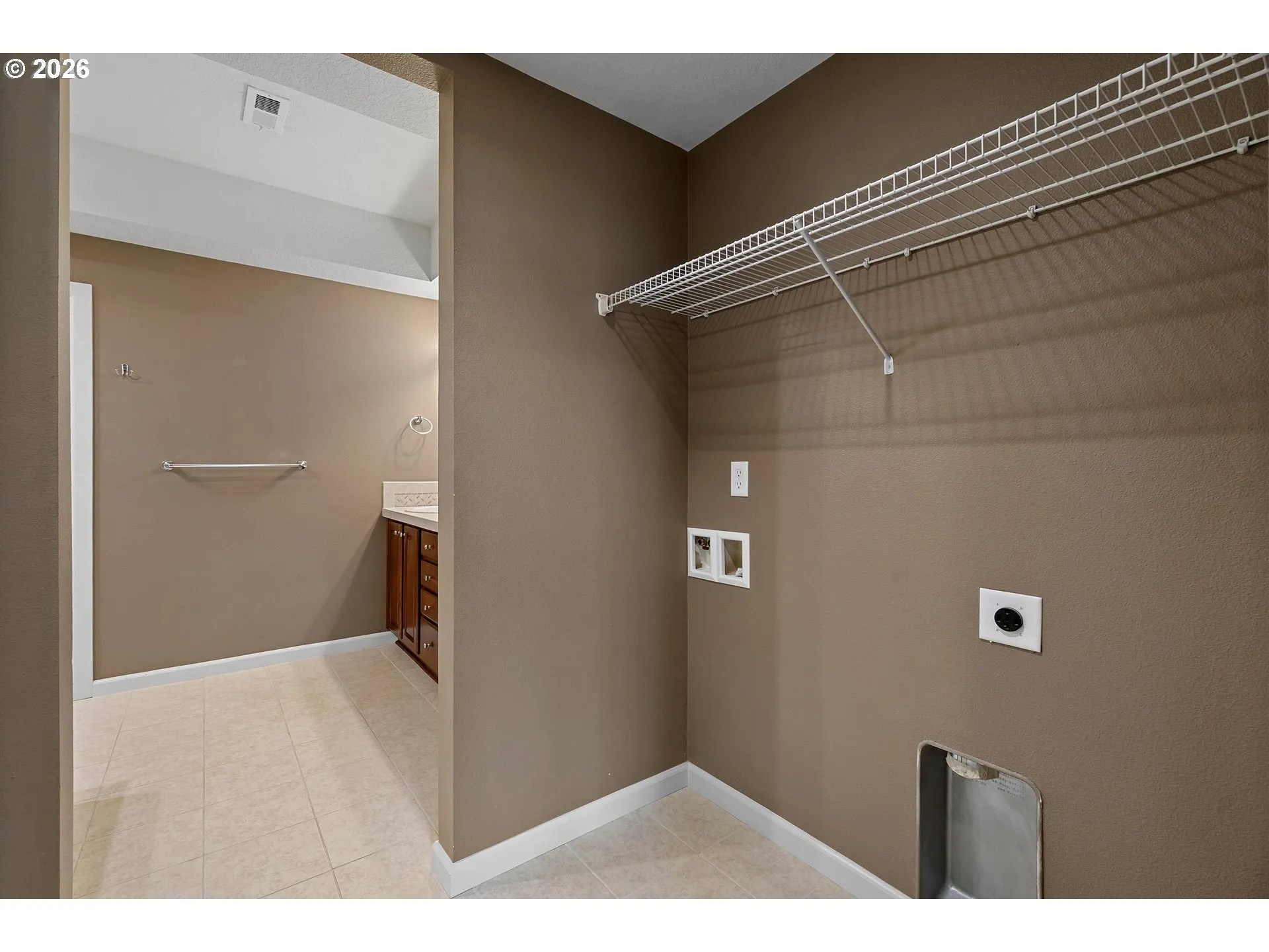 Primary Bedroom-Attached Bathroom