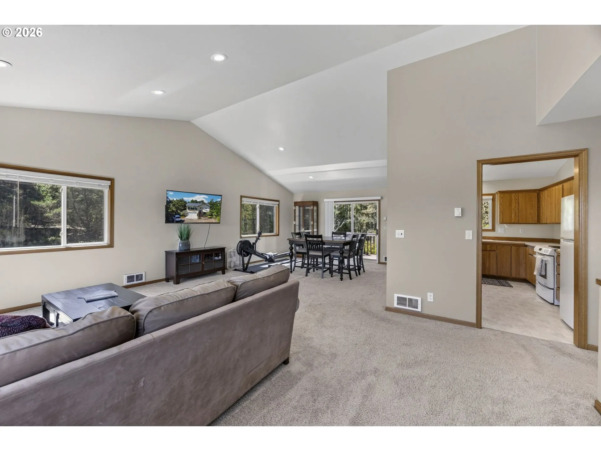 Living Room/Dining Room
