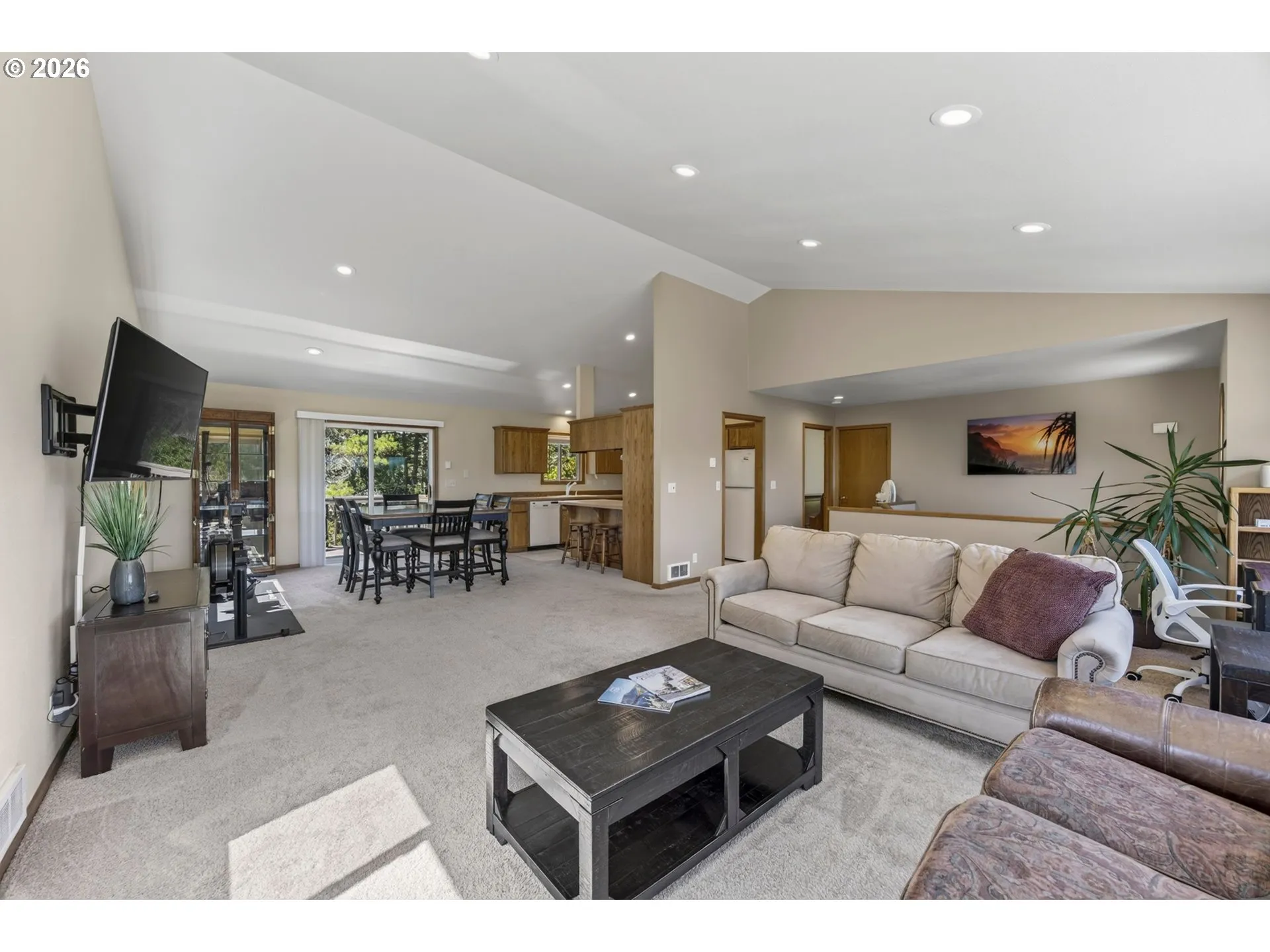 Living Room/Dining Room