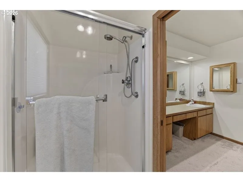 Bathroom-Walk in Shower