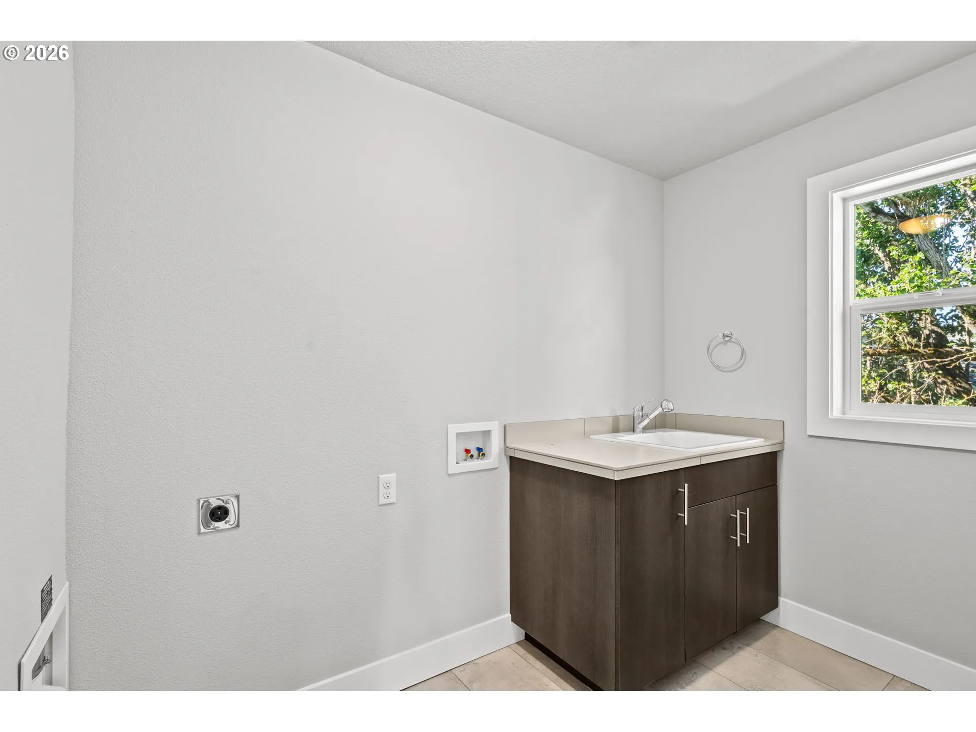 Laundry-Upper